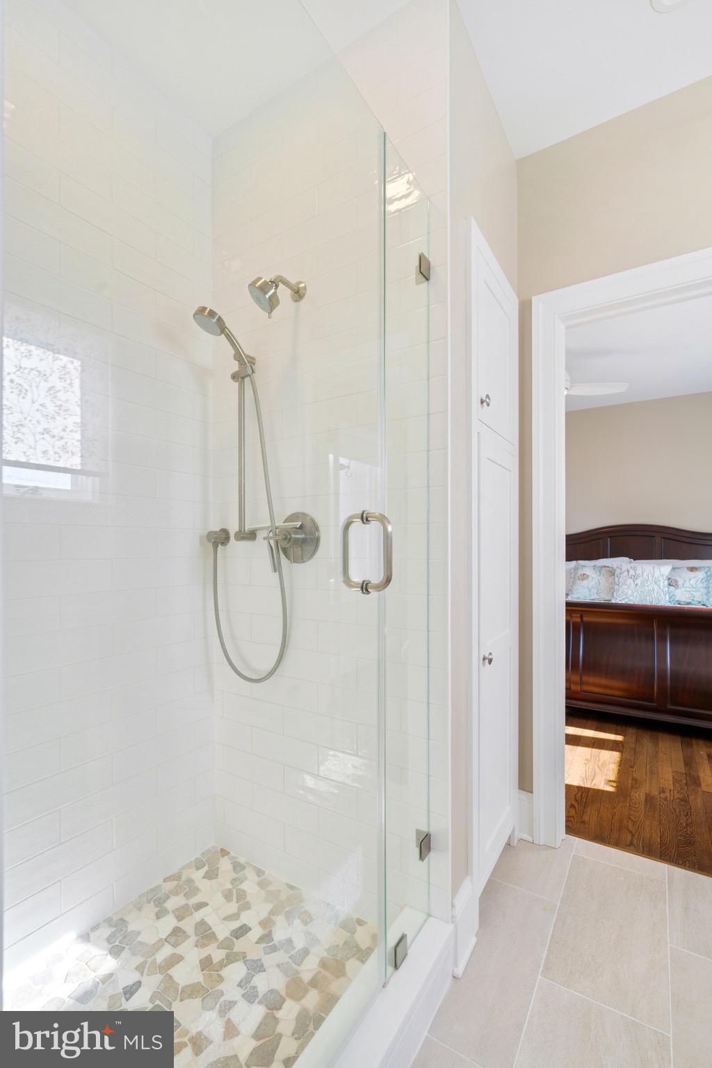 PINEY NECK - Residential