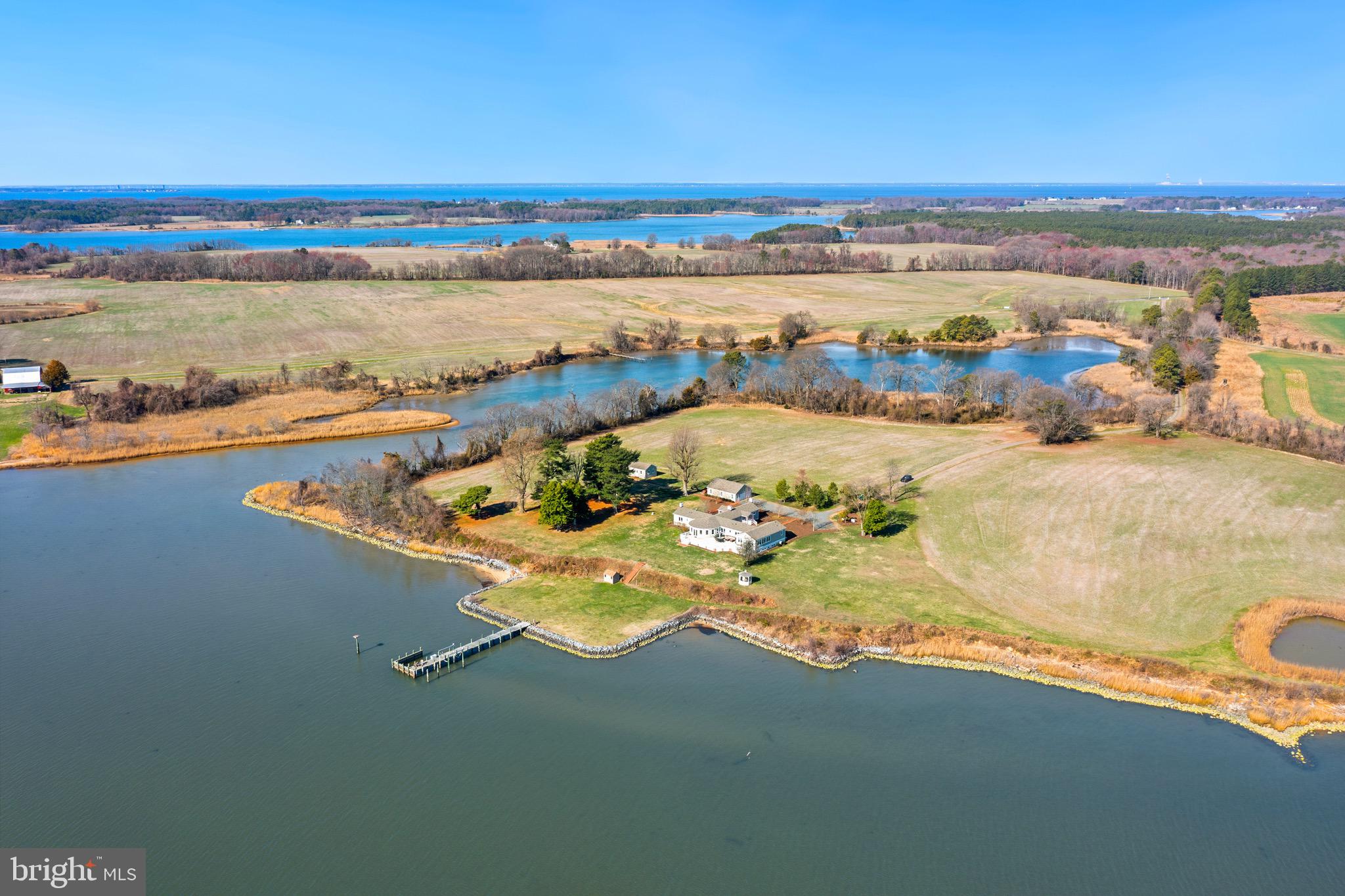 PINEY NECK - Residential