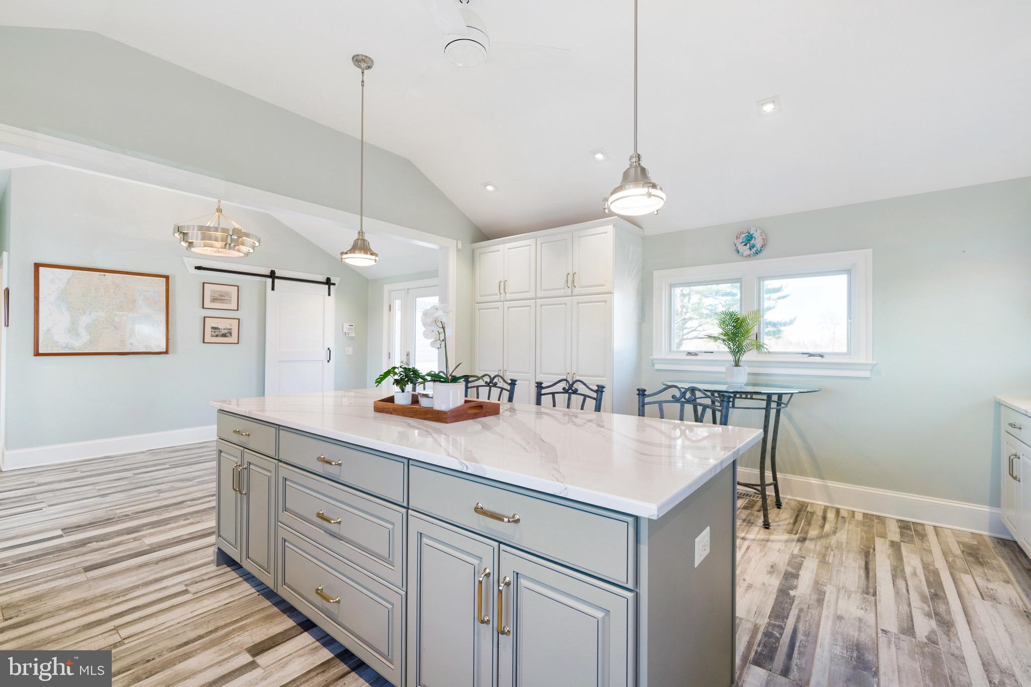 PINEY NECK - Residential