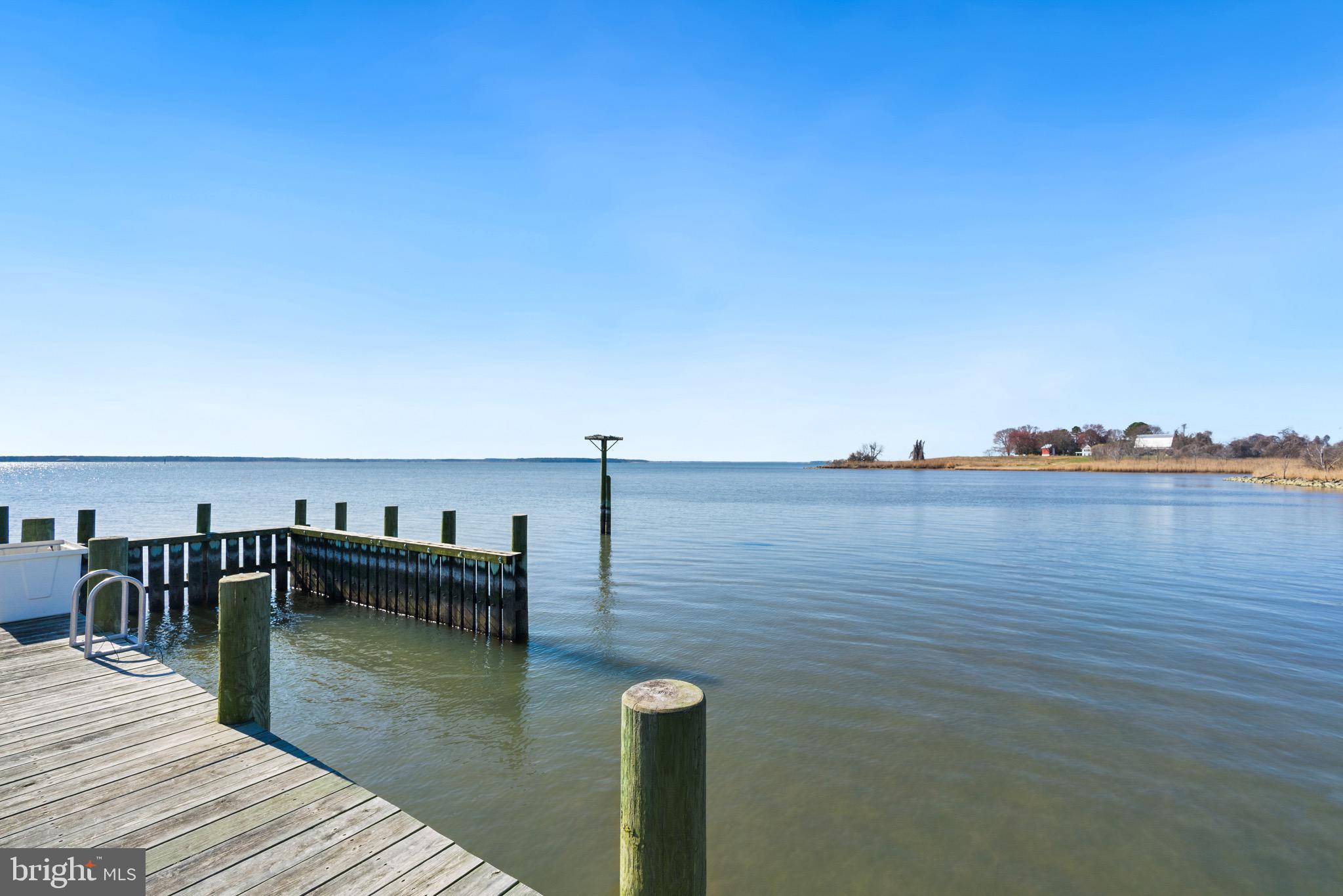 PINEY NECK - Residential