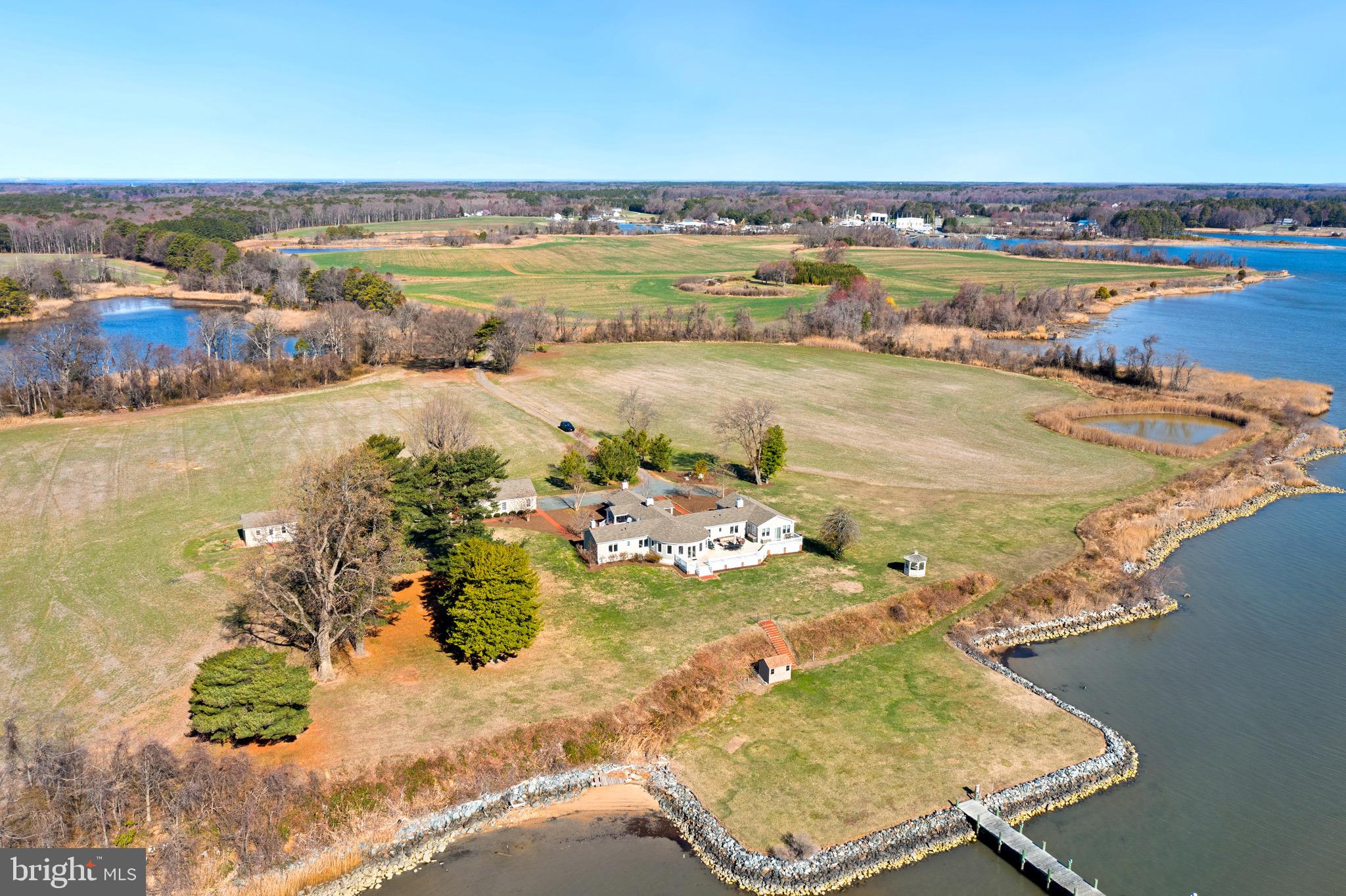 PINEY NECK - Residential