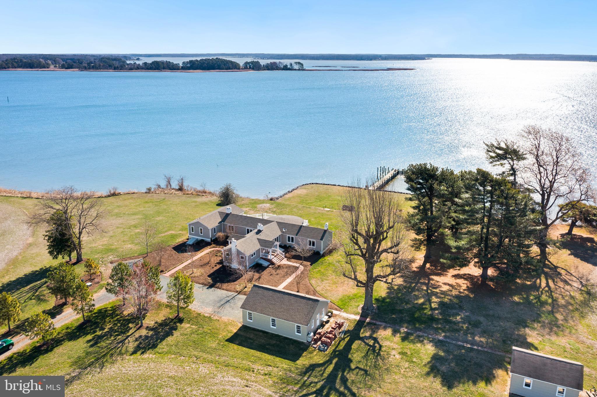 PINEY NECK - Residential