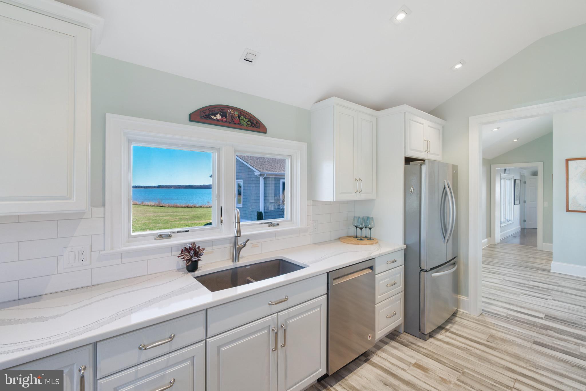 PINEY NECK - Residential