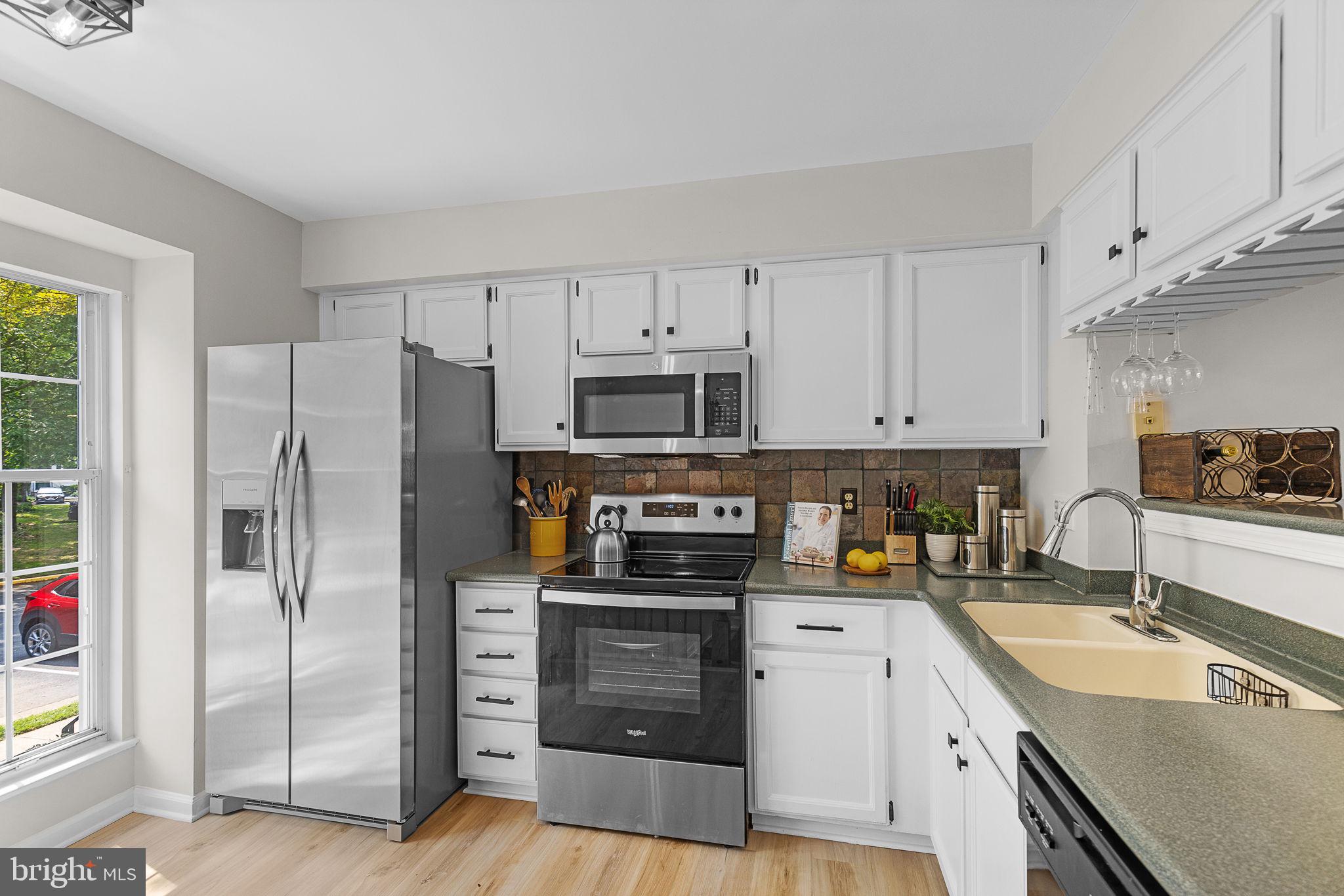 6582 SKYLEMAR TRAIL