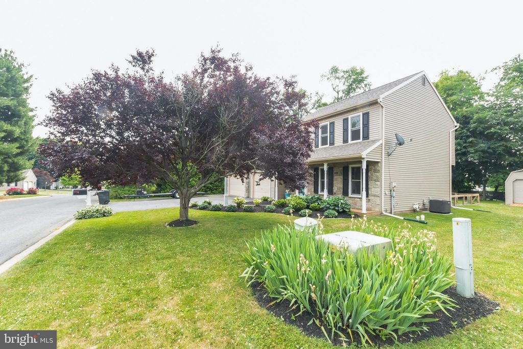 Photo of 1816 KRYSTLE DR, LANCASTER, PA 17602 (MLS # PALA2037530)