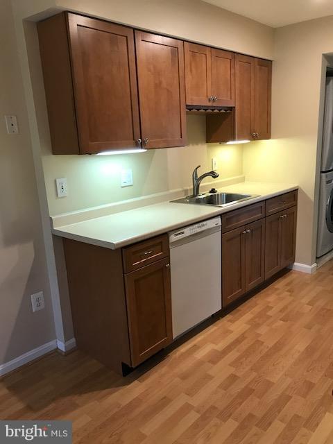 LAKEVIEW - Residential Lease