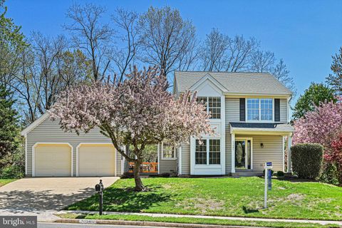 13481 LAKE SHORE DRIVE HERNDON VA 20171