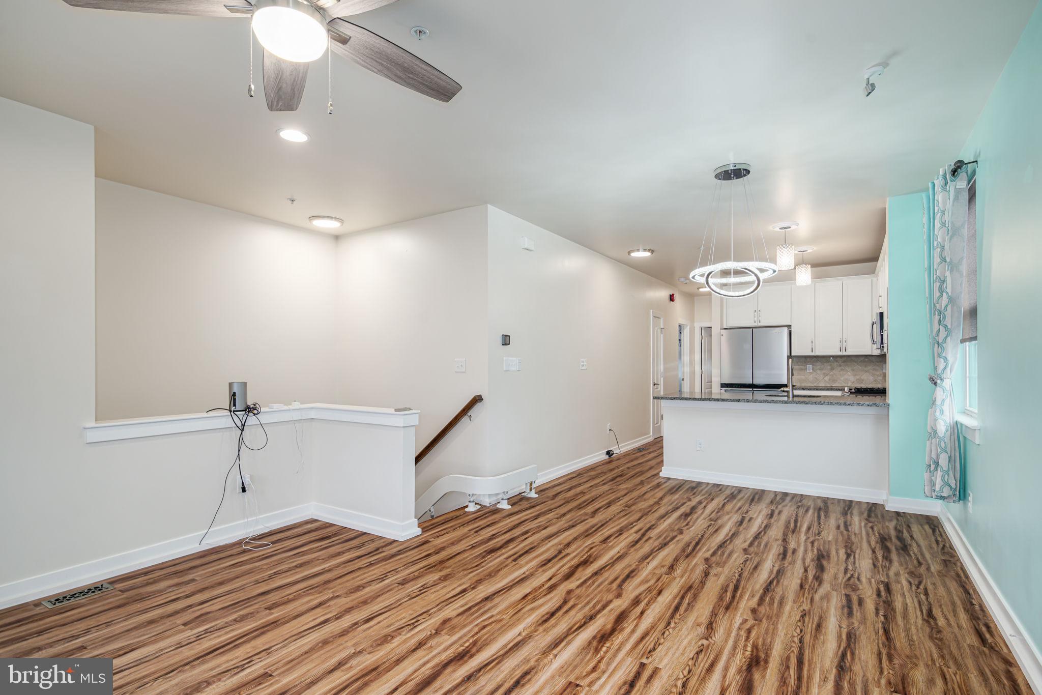 WATERSIDE - Residential