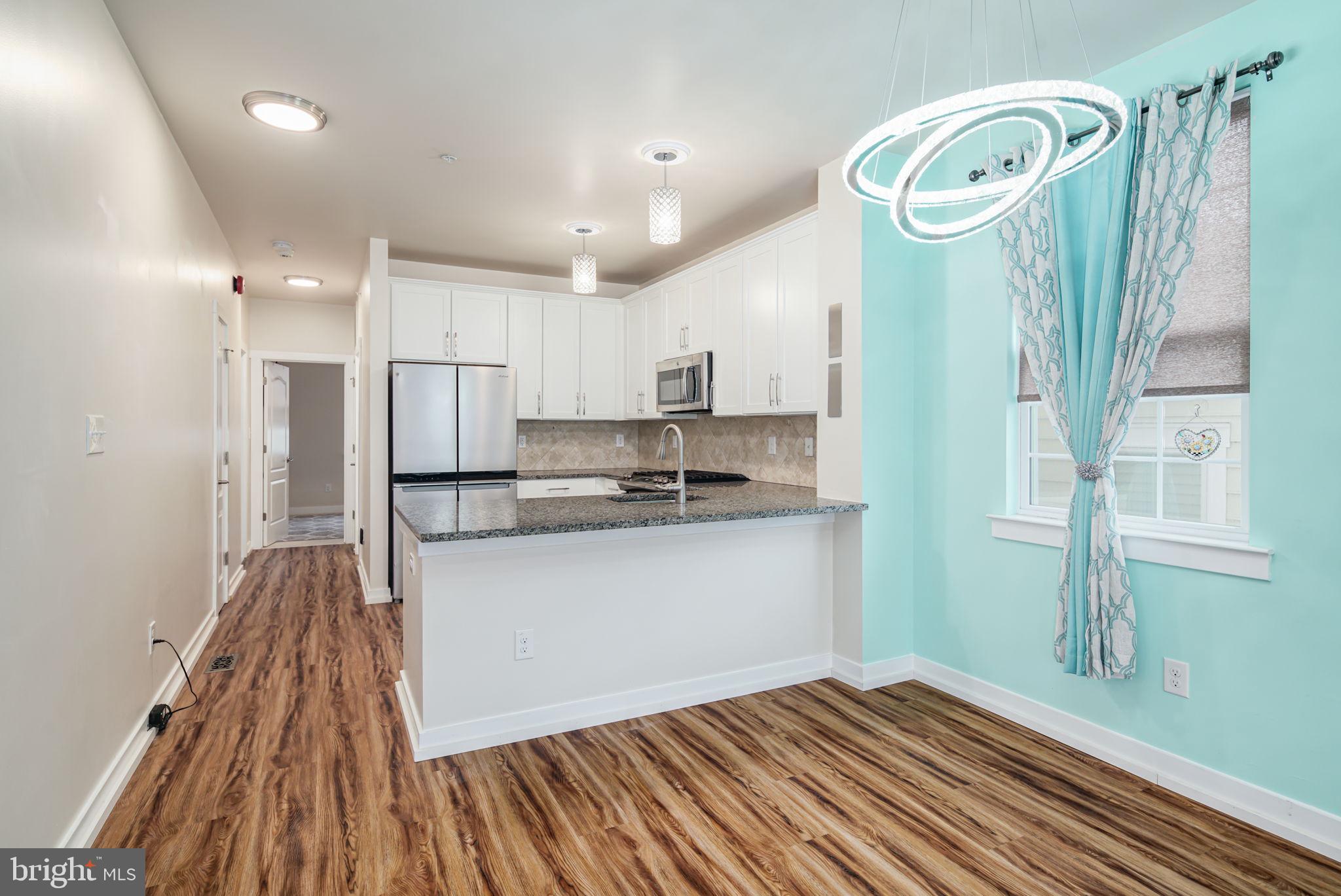 WATERSIDE - Residential