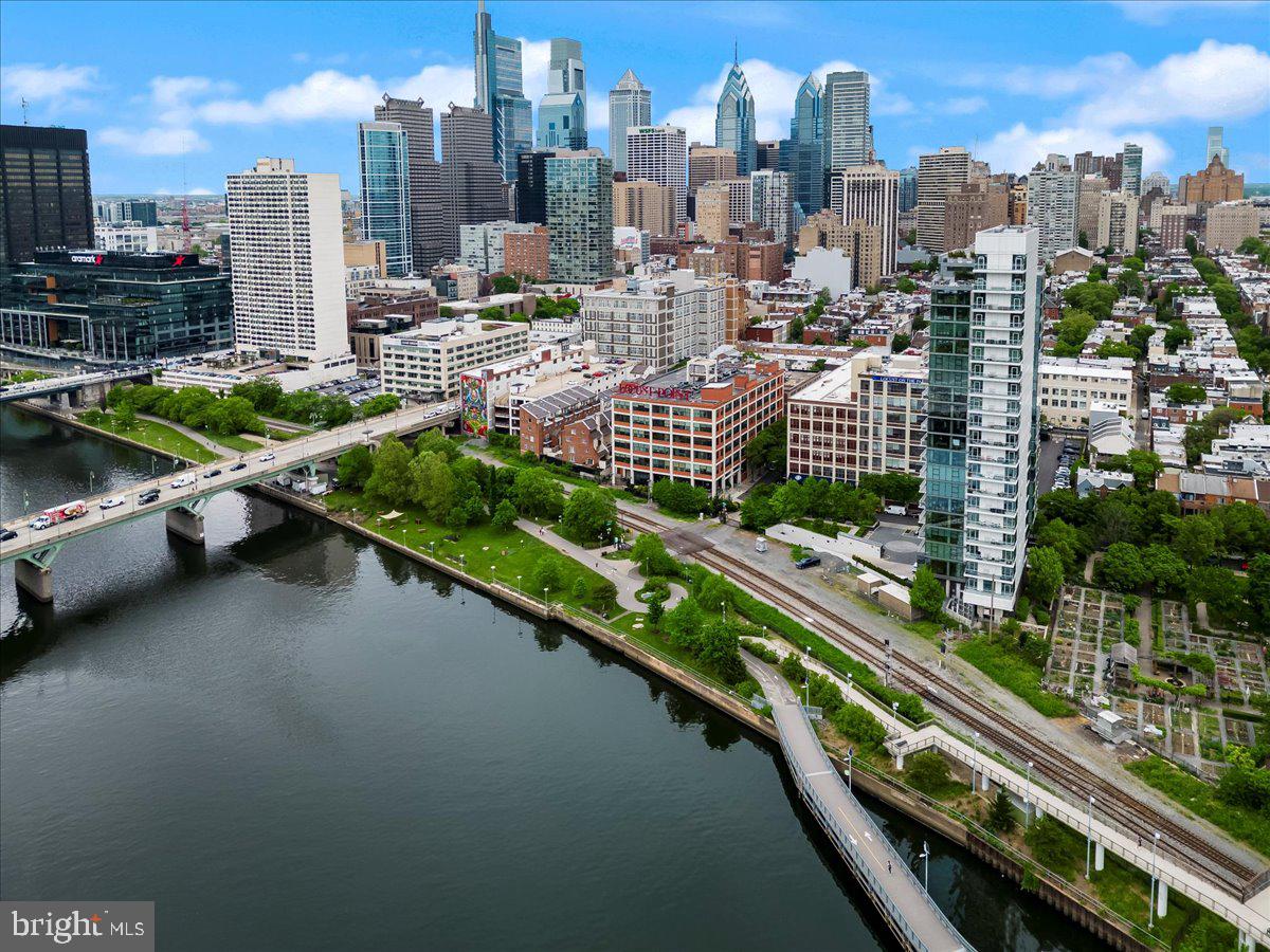 FITLER SQUARE - Residential