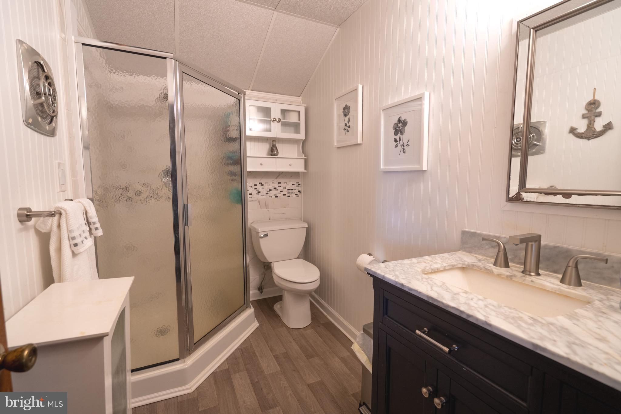 LEWIS SHORE - Residential