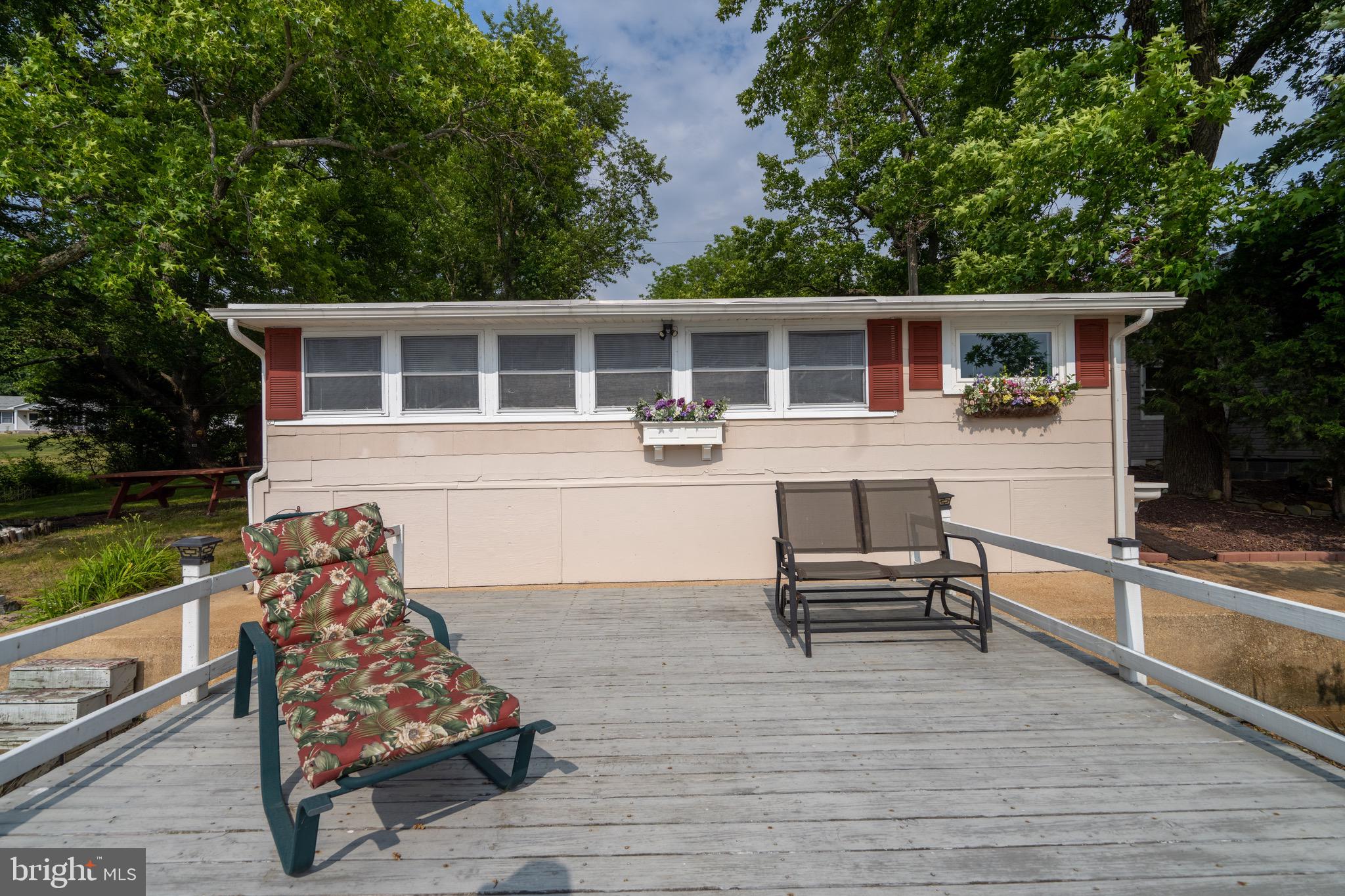 LEWIS SHORE - Residential