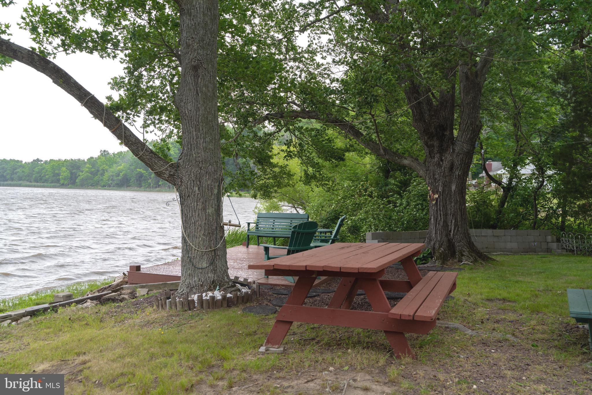 LEWIS SHORE - Residential