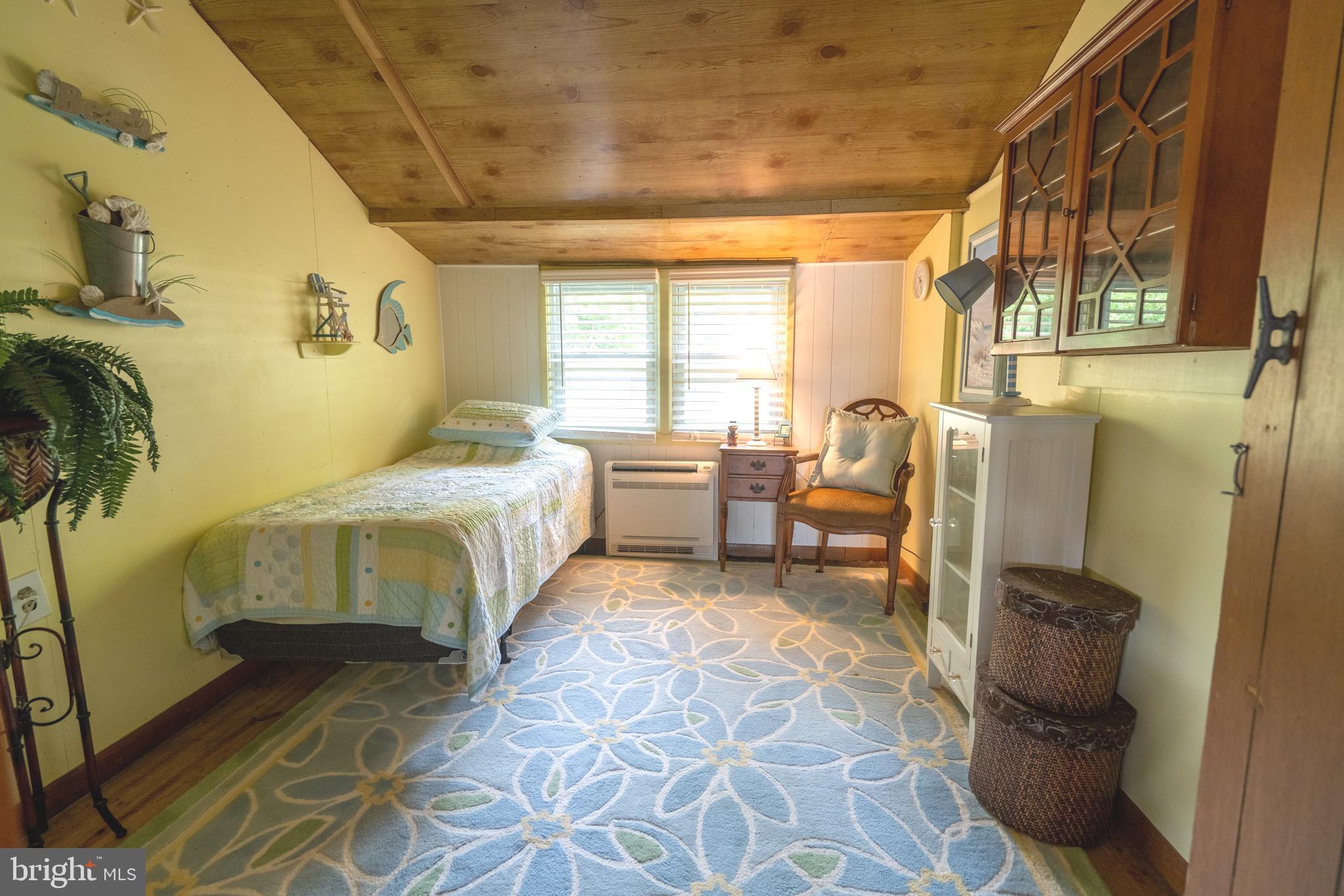 LEWIS SHORE - Residential