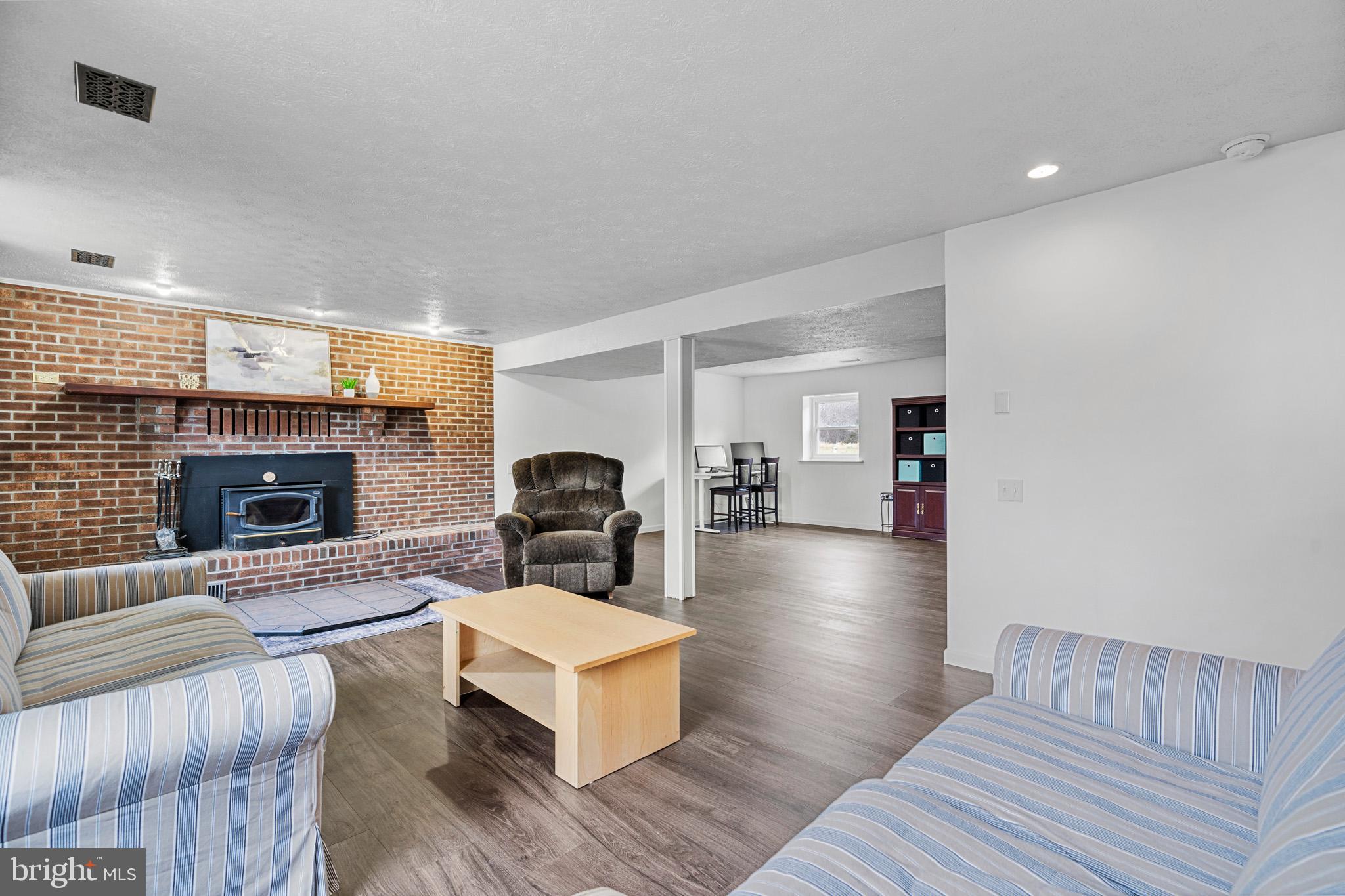 SIMMS LANDING - Residential