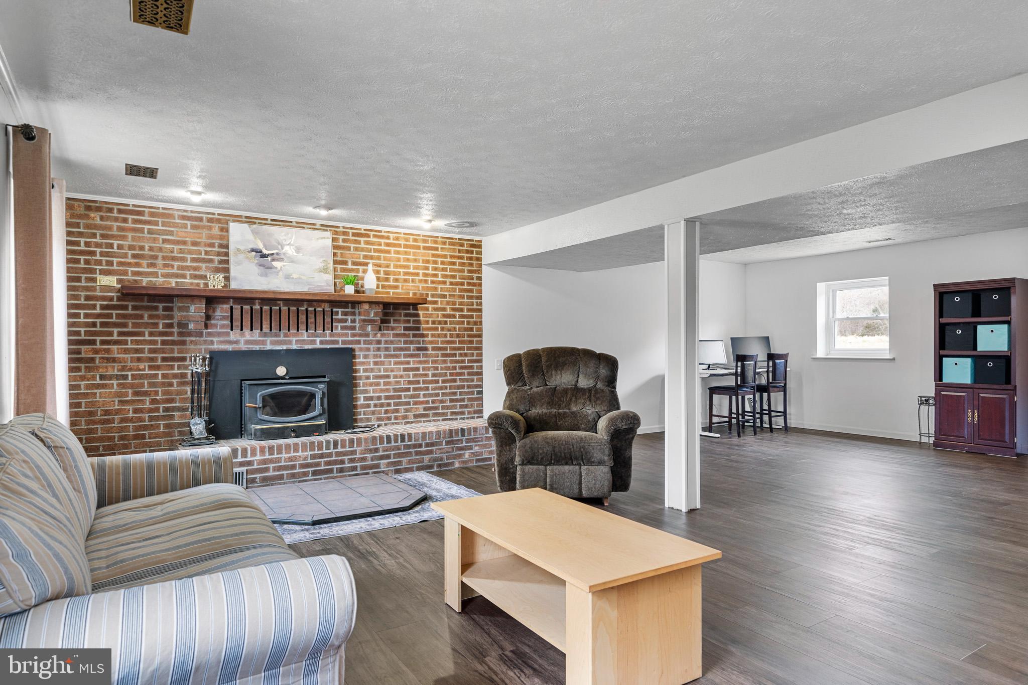 SIMMS LANDING - Residential