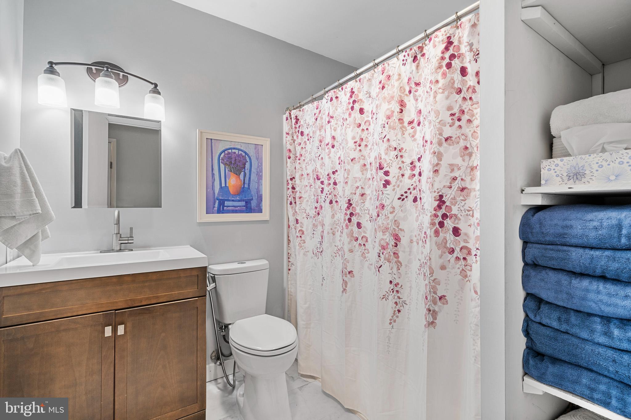 SIMMS LANDING - Residential