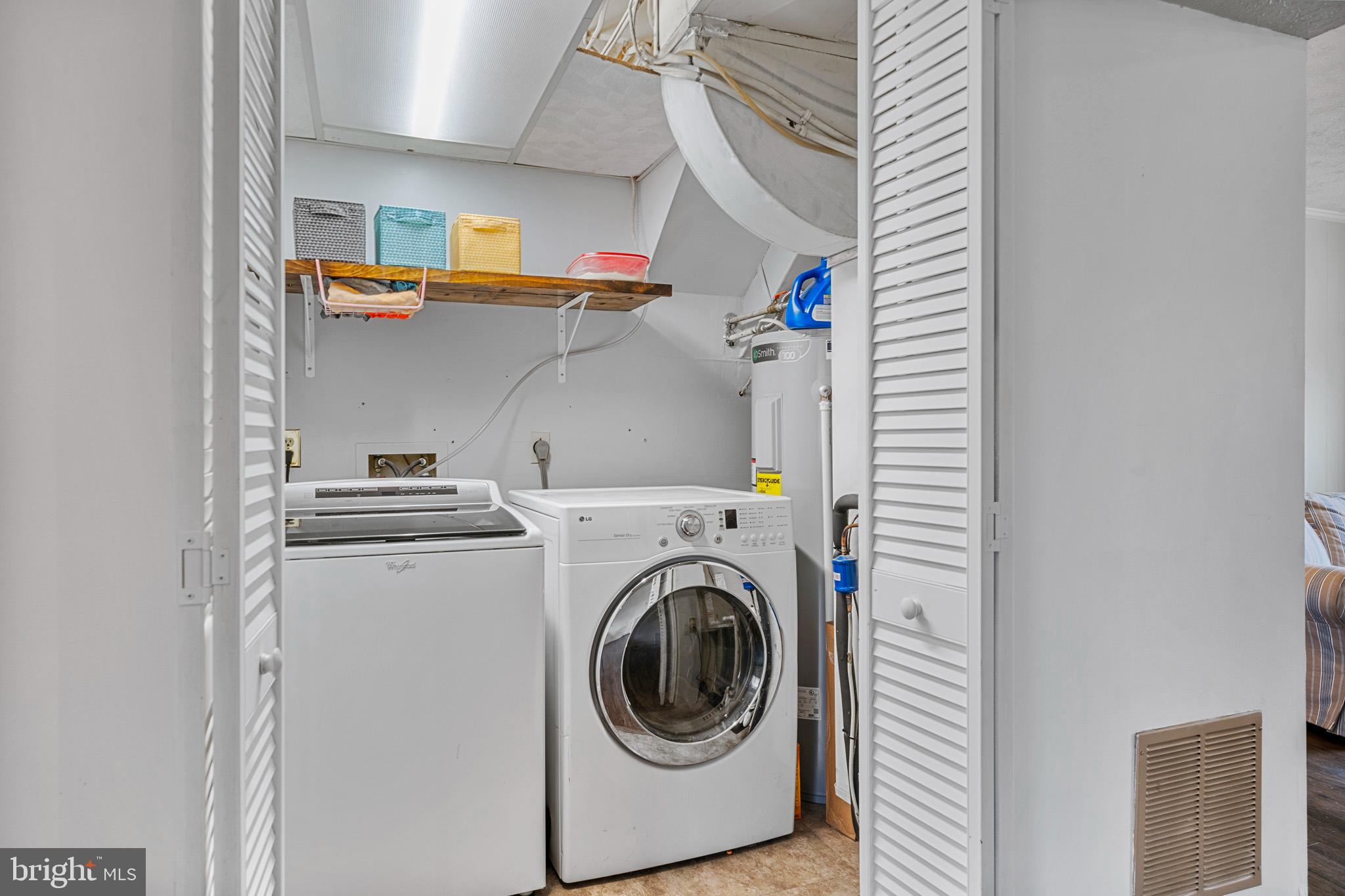 SIMMS LANDING - Residential