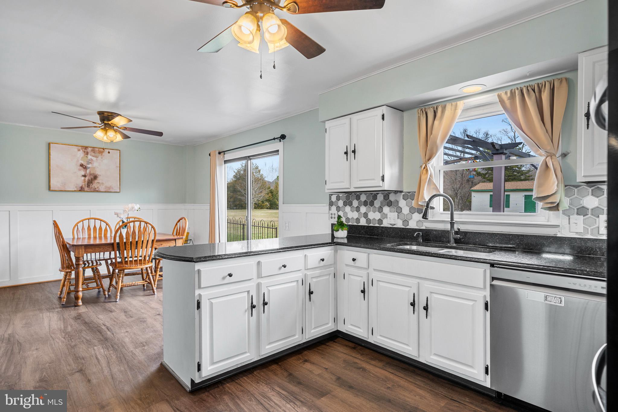 SIMMS LANDING - Residential