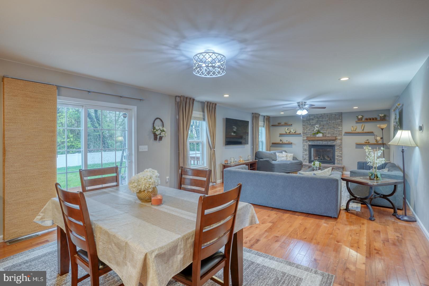 POINT LANDING - Residential