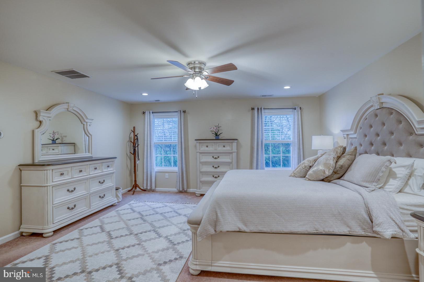 POINT LANDING - Residential