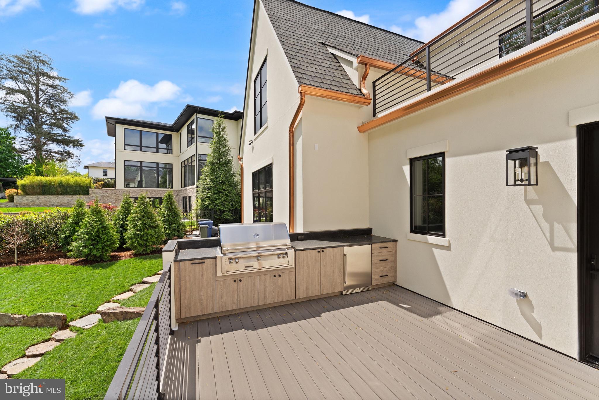 LANGLEY FOREST - Residential