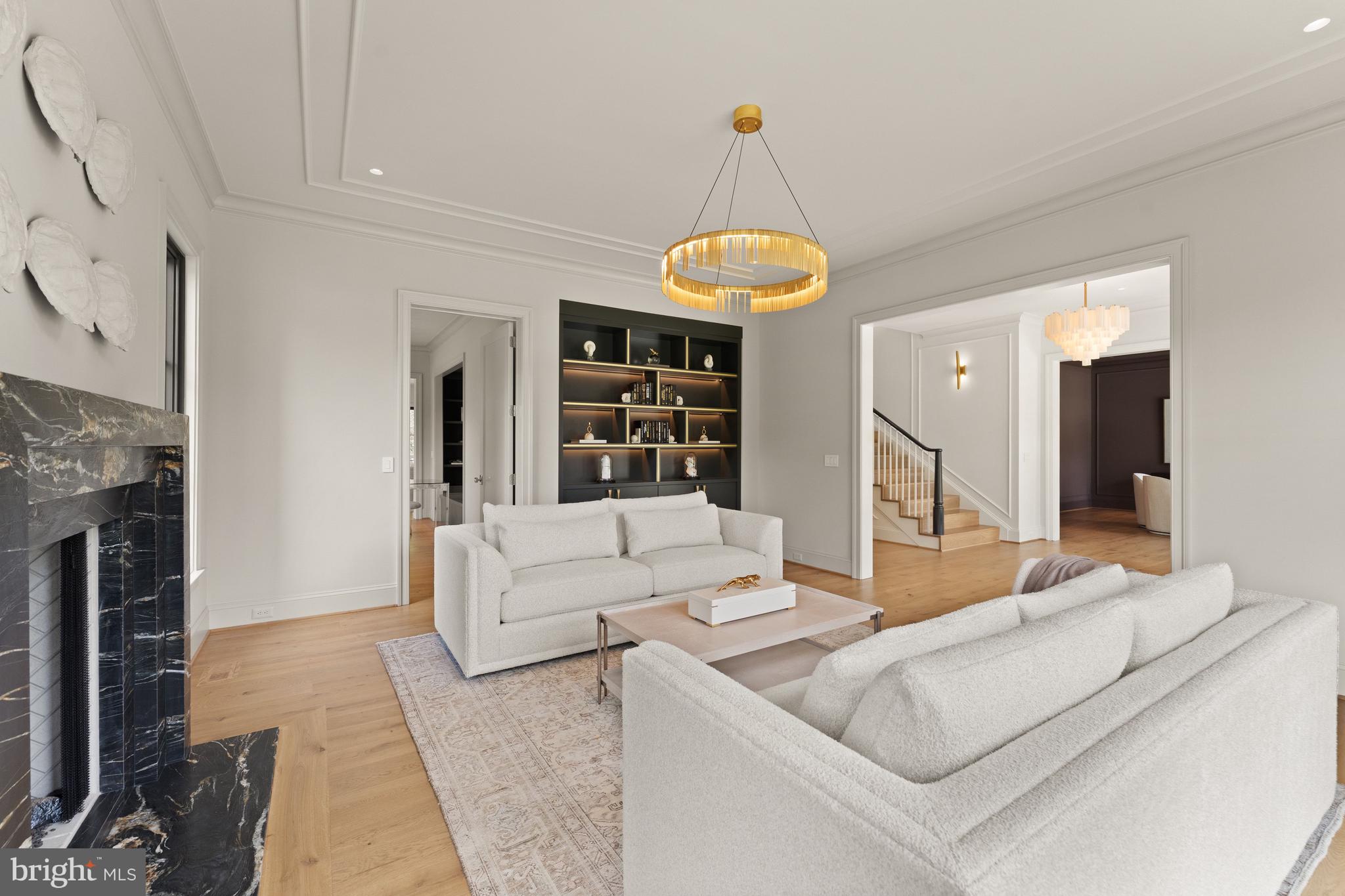 LANGLEY FOREST - Residential