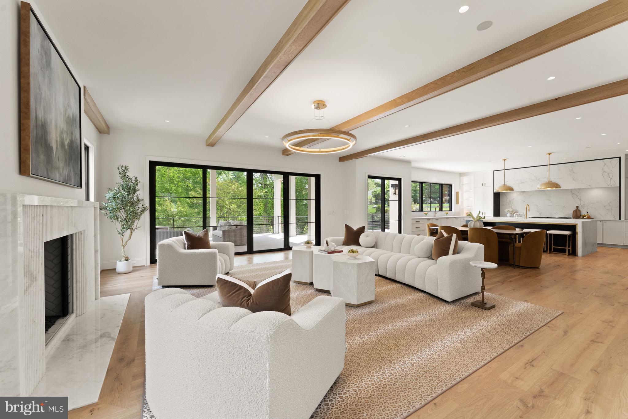 LANGLEY FOREST - Residential
