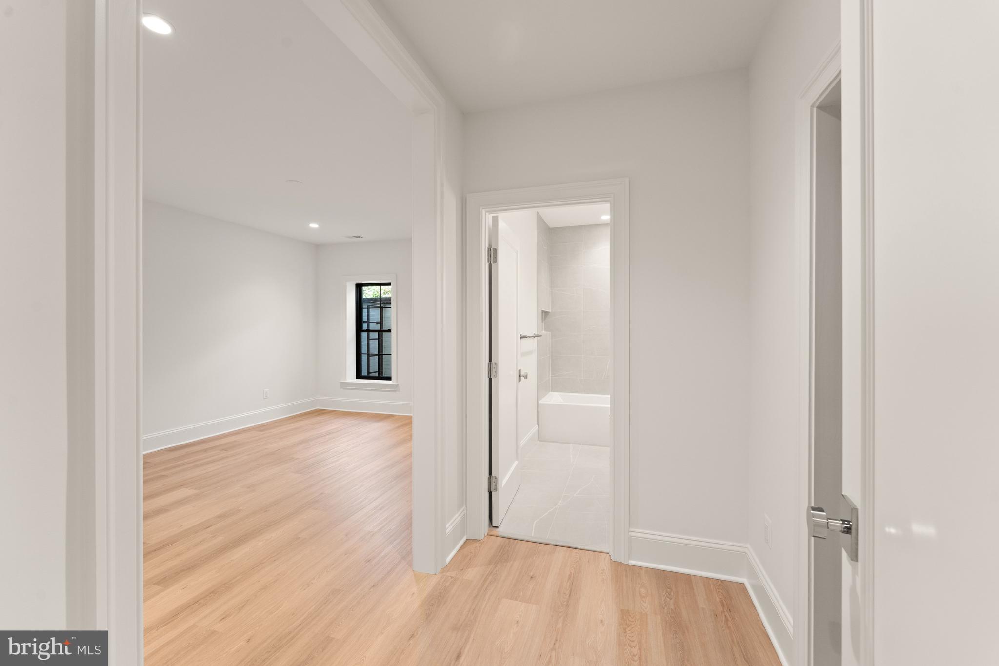LANGLEY FOREST - Residential