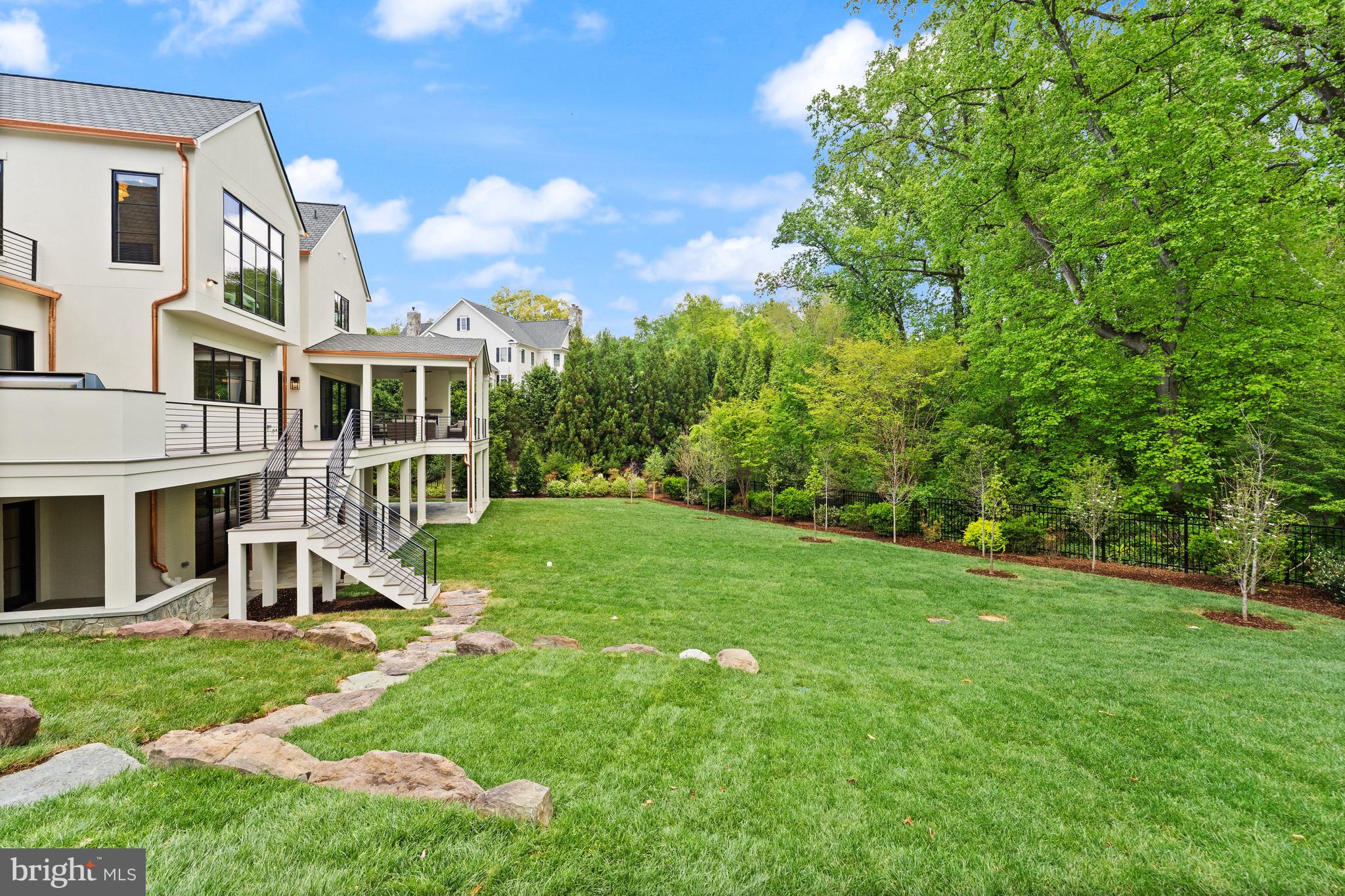 LANGLEY FOREST - Residential