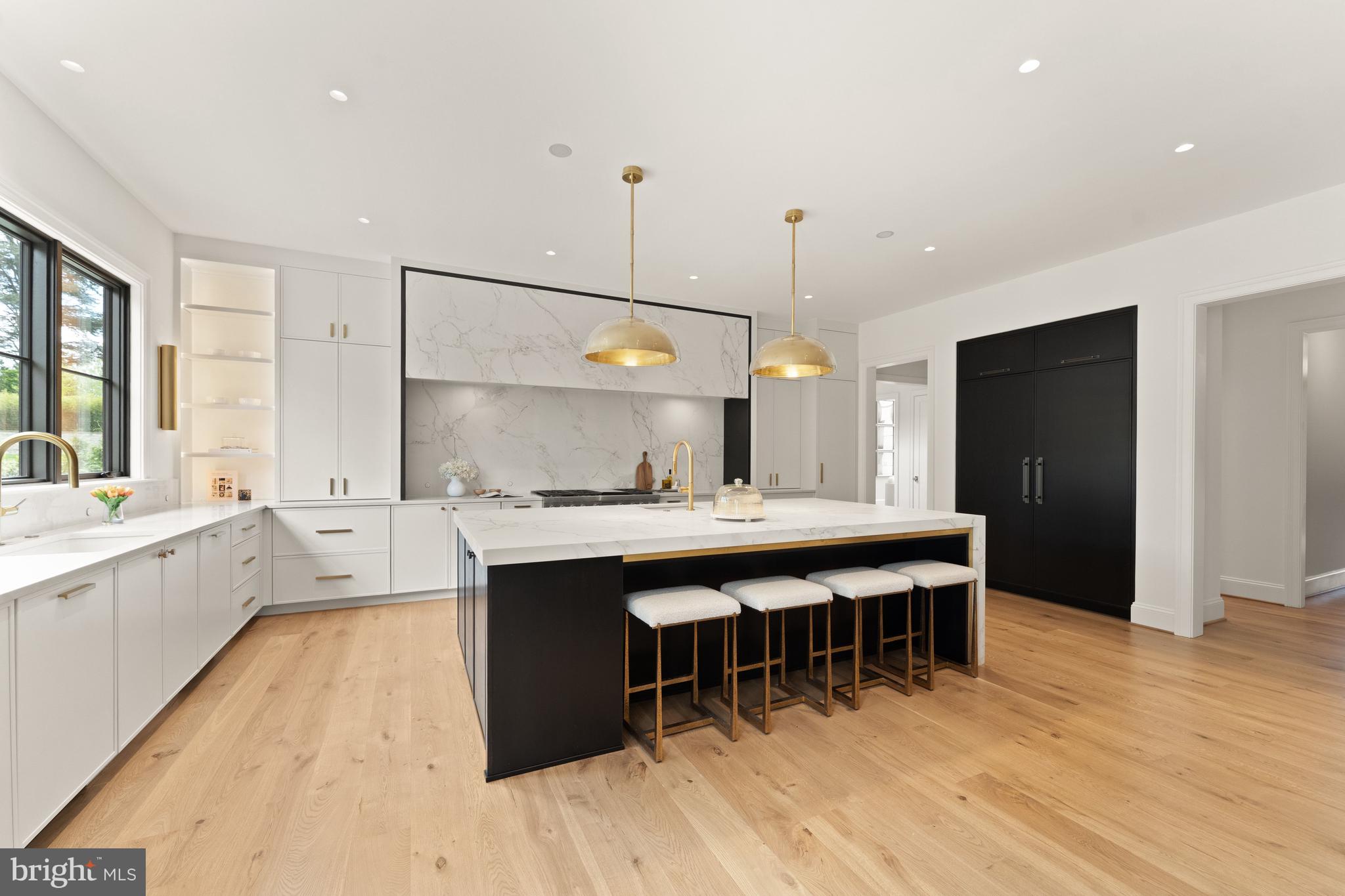 LANGLEY FOREST - Residential