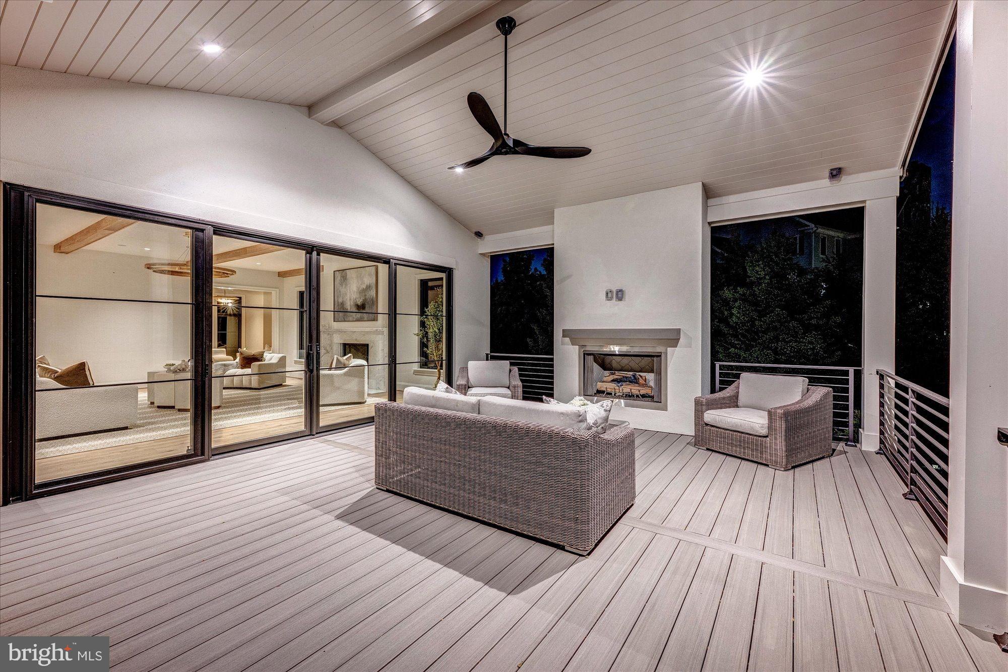 LANGLEY FOREST - Residential