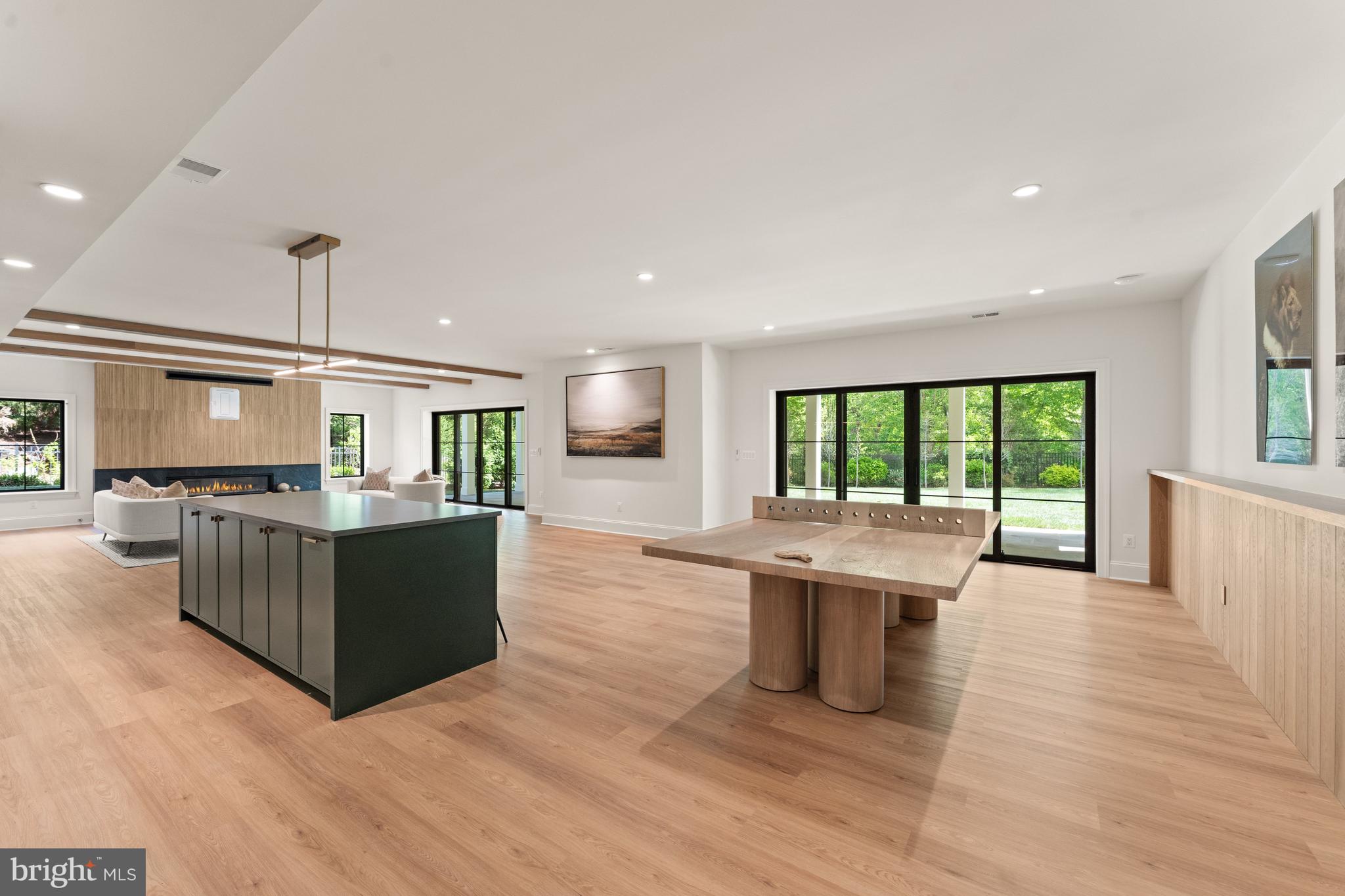 LANGLEY FOREST - Residential
