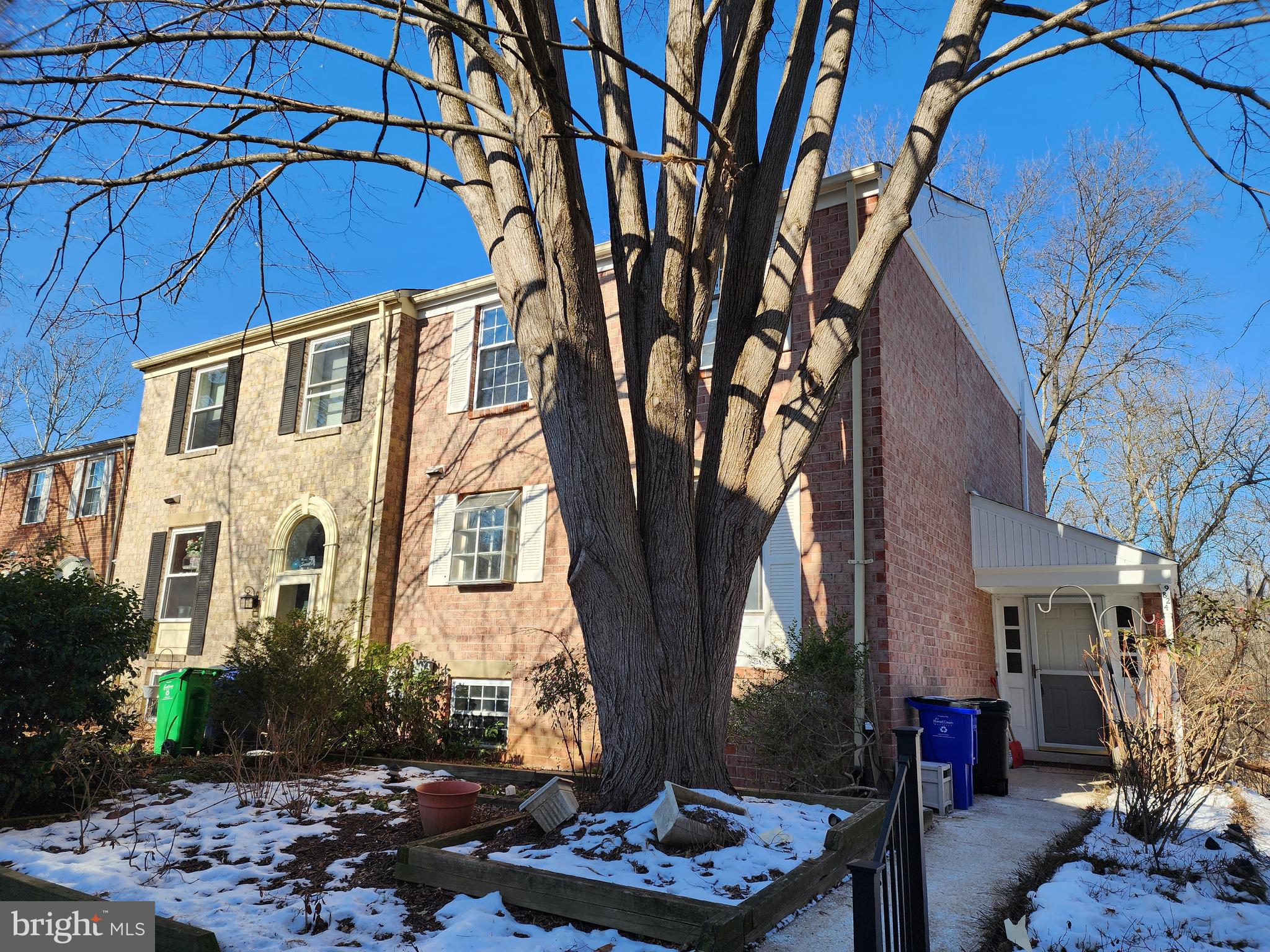 HIDEAWAY - Residential