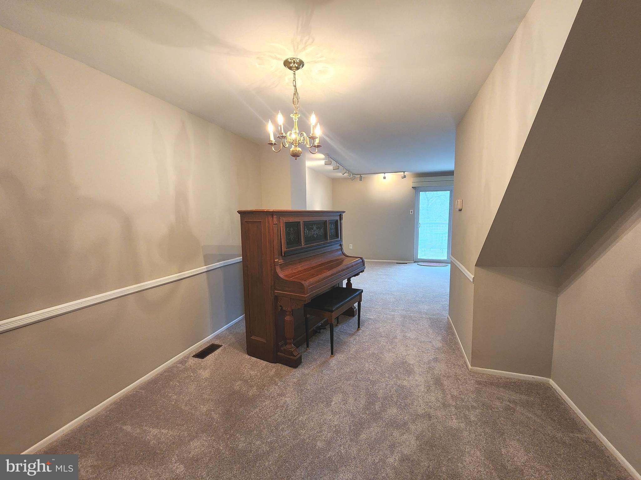 HIDEAWAY - Residential