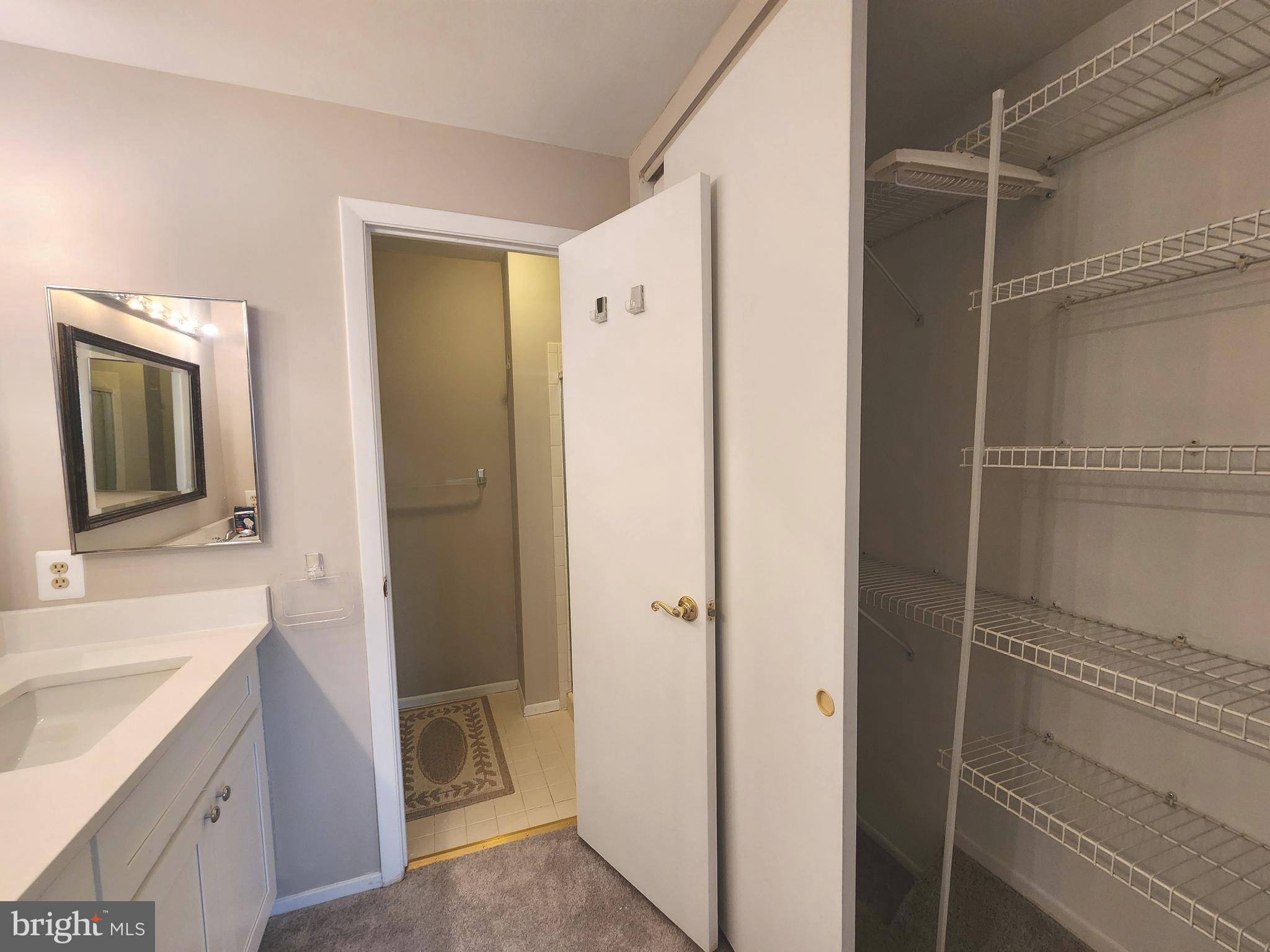 HIDEAWAY - Residential