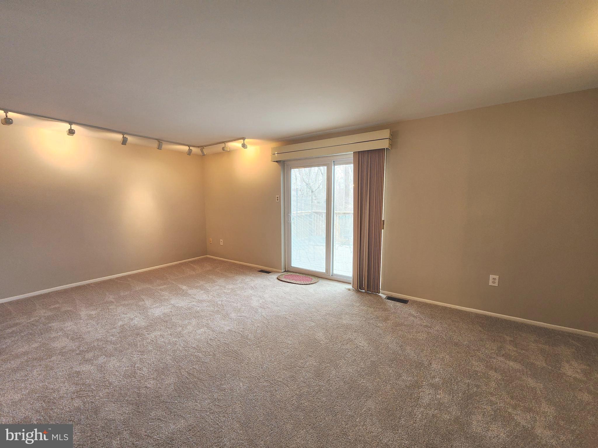 HIDEAWAY - Residential