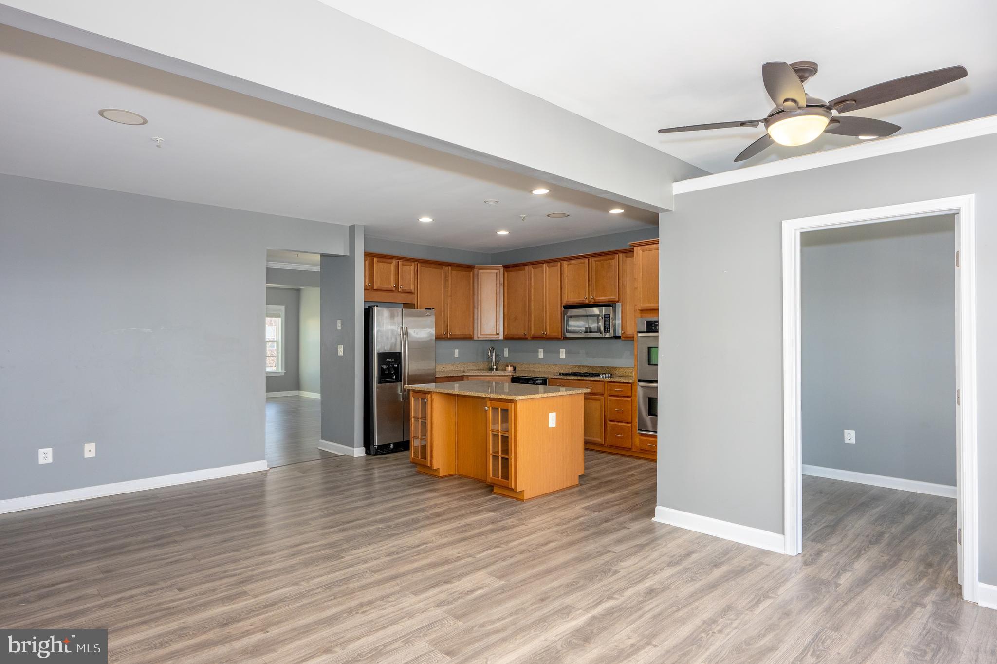 OAK CREEK CLUB - Residential