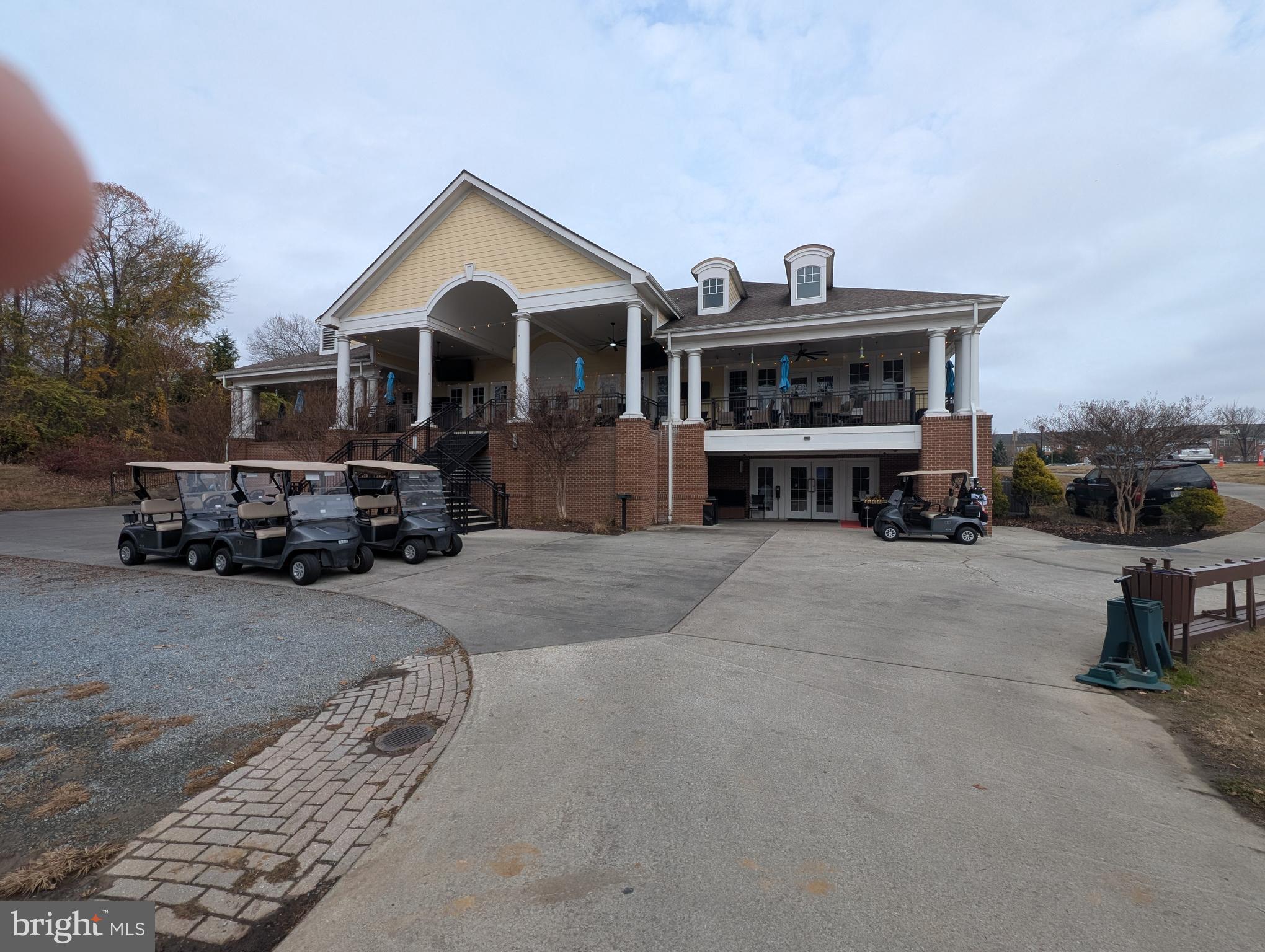 OAK CREEK CLUB - Residential