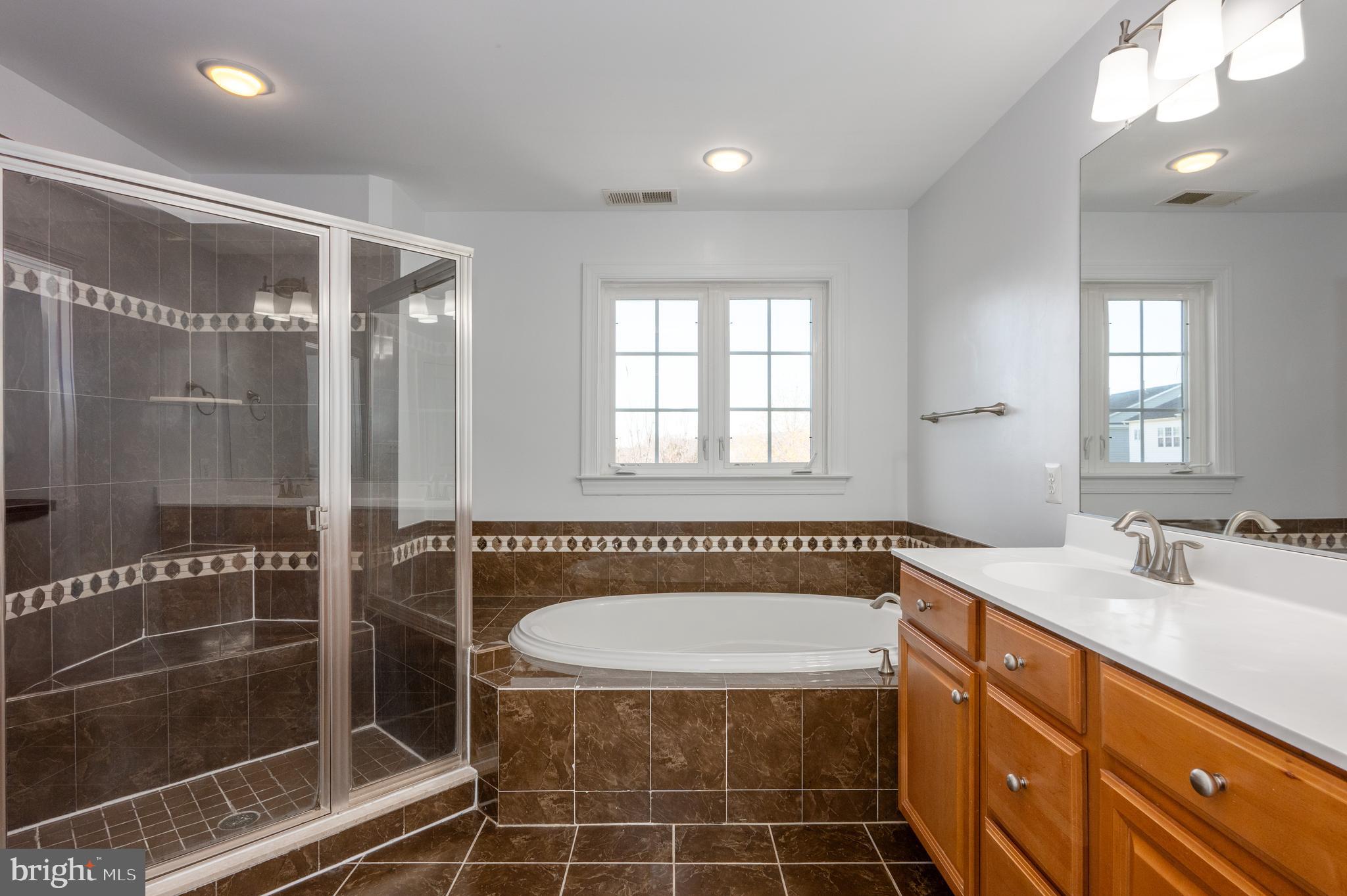 OAK CREEK CLUB - Residential