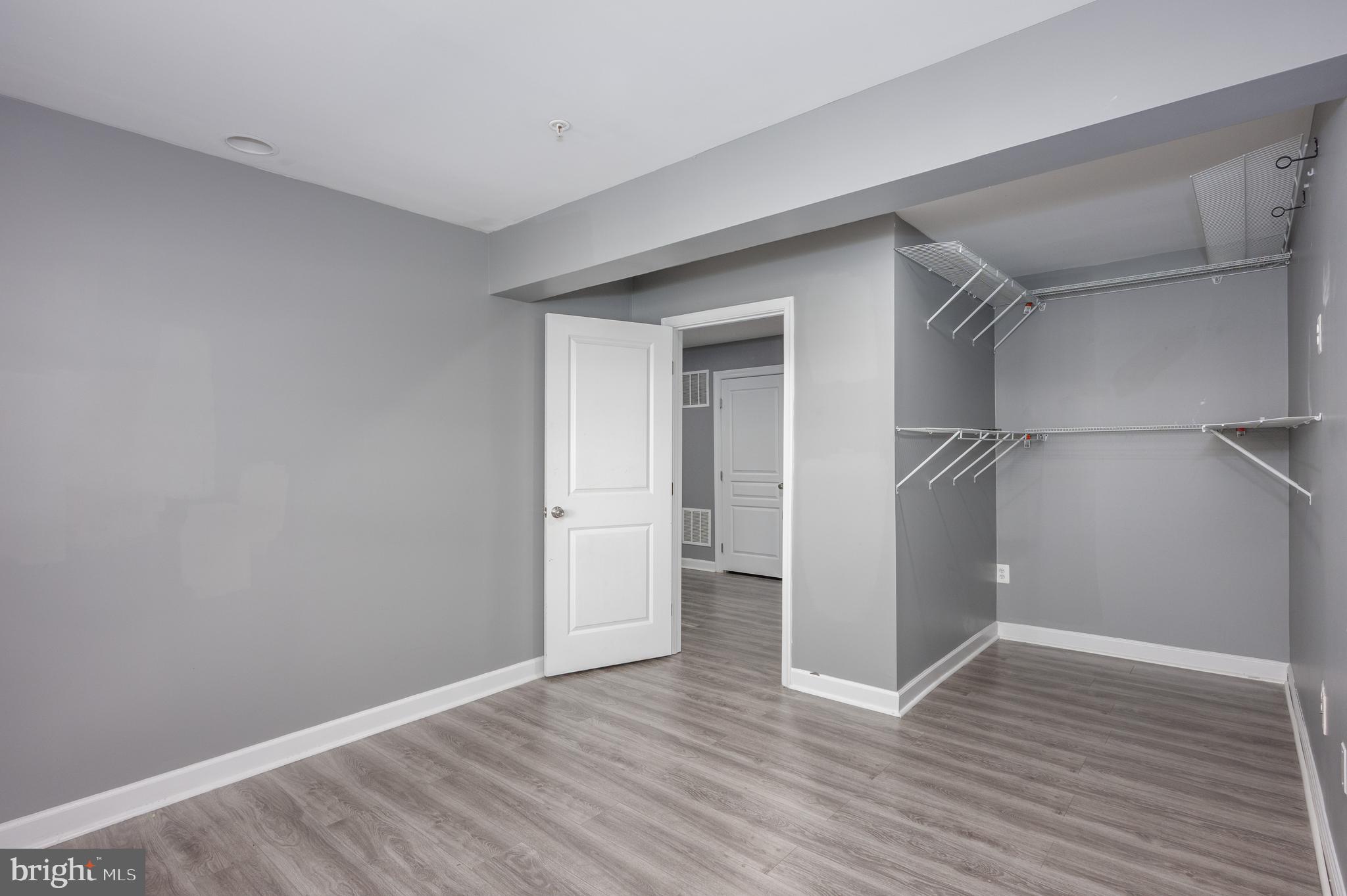 OAK CREEK CLUB - Residential