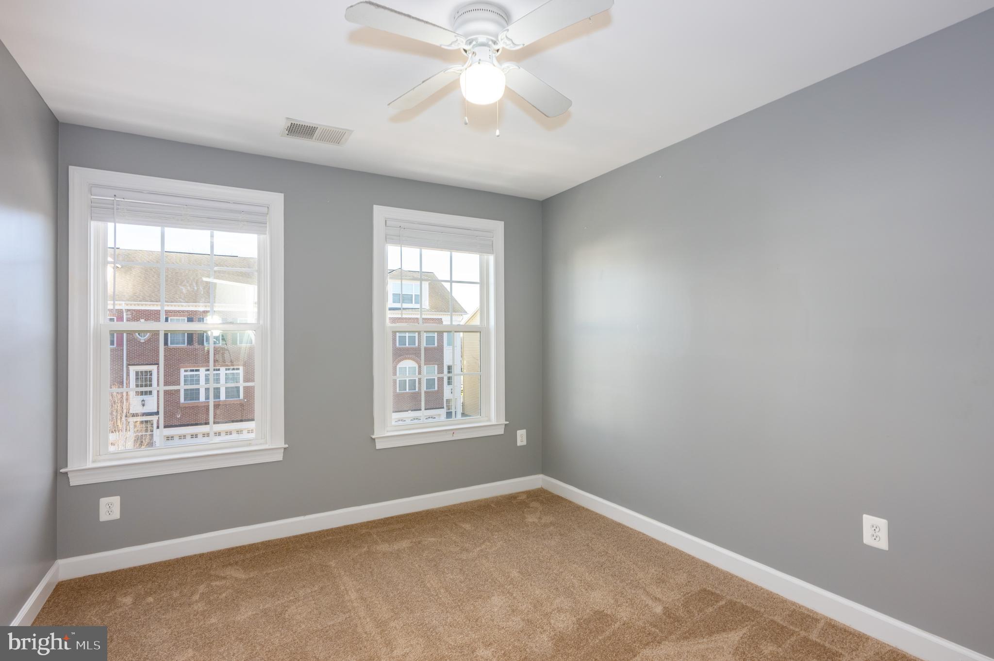 OAK CREEK CLUB - Residential