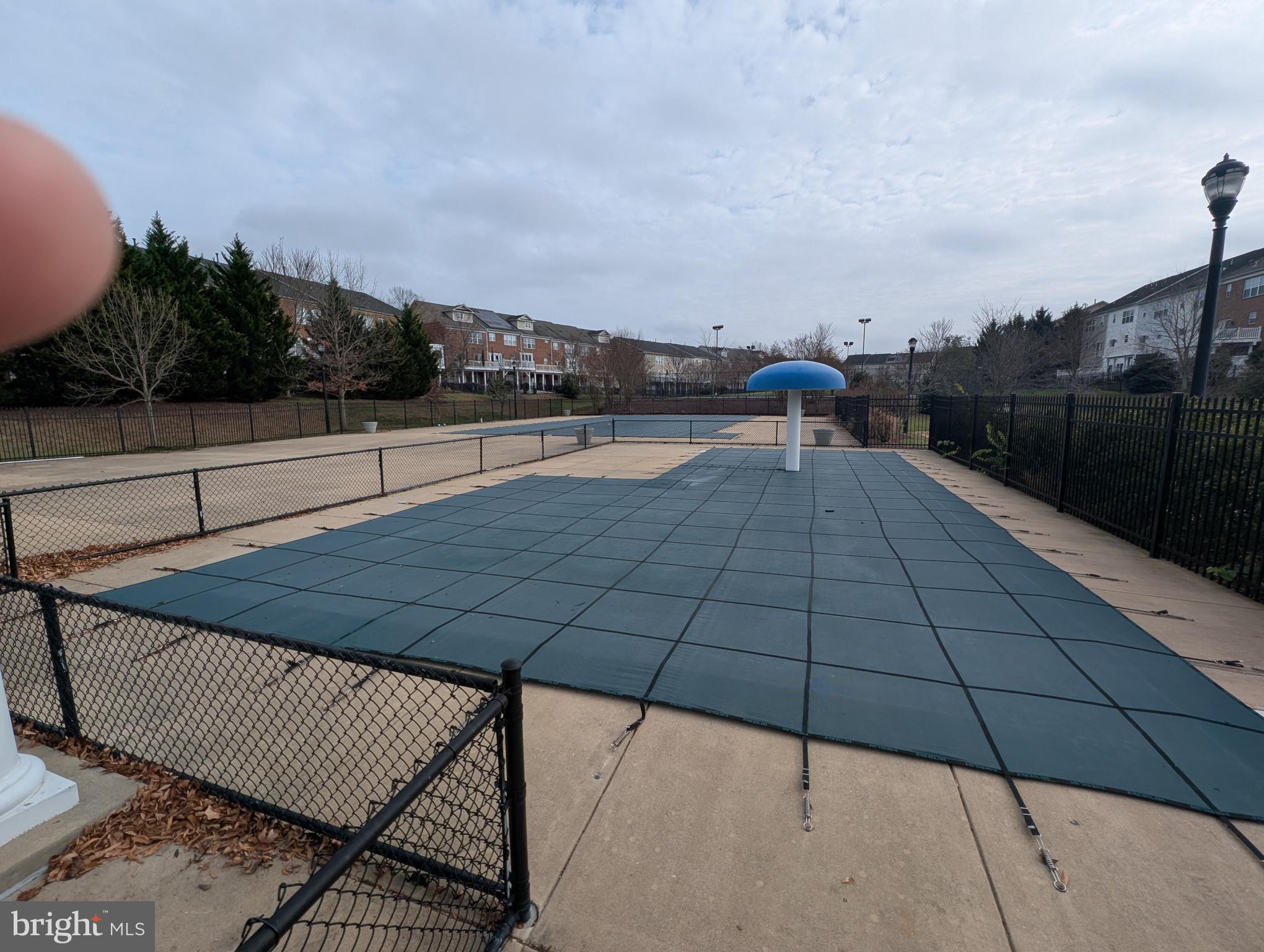 OAK CREEK CLUB - Residential