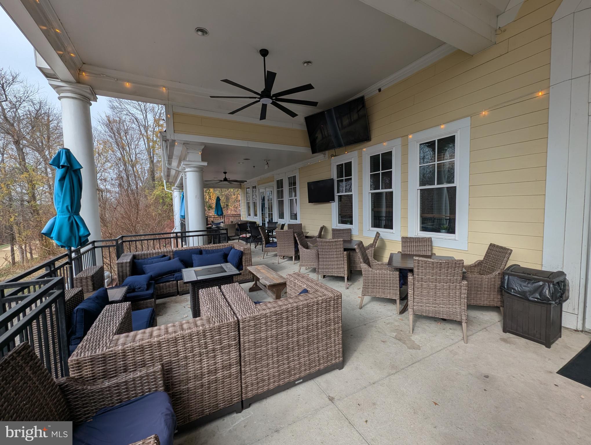 OAK CREEK CLUB - Residential