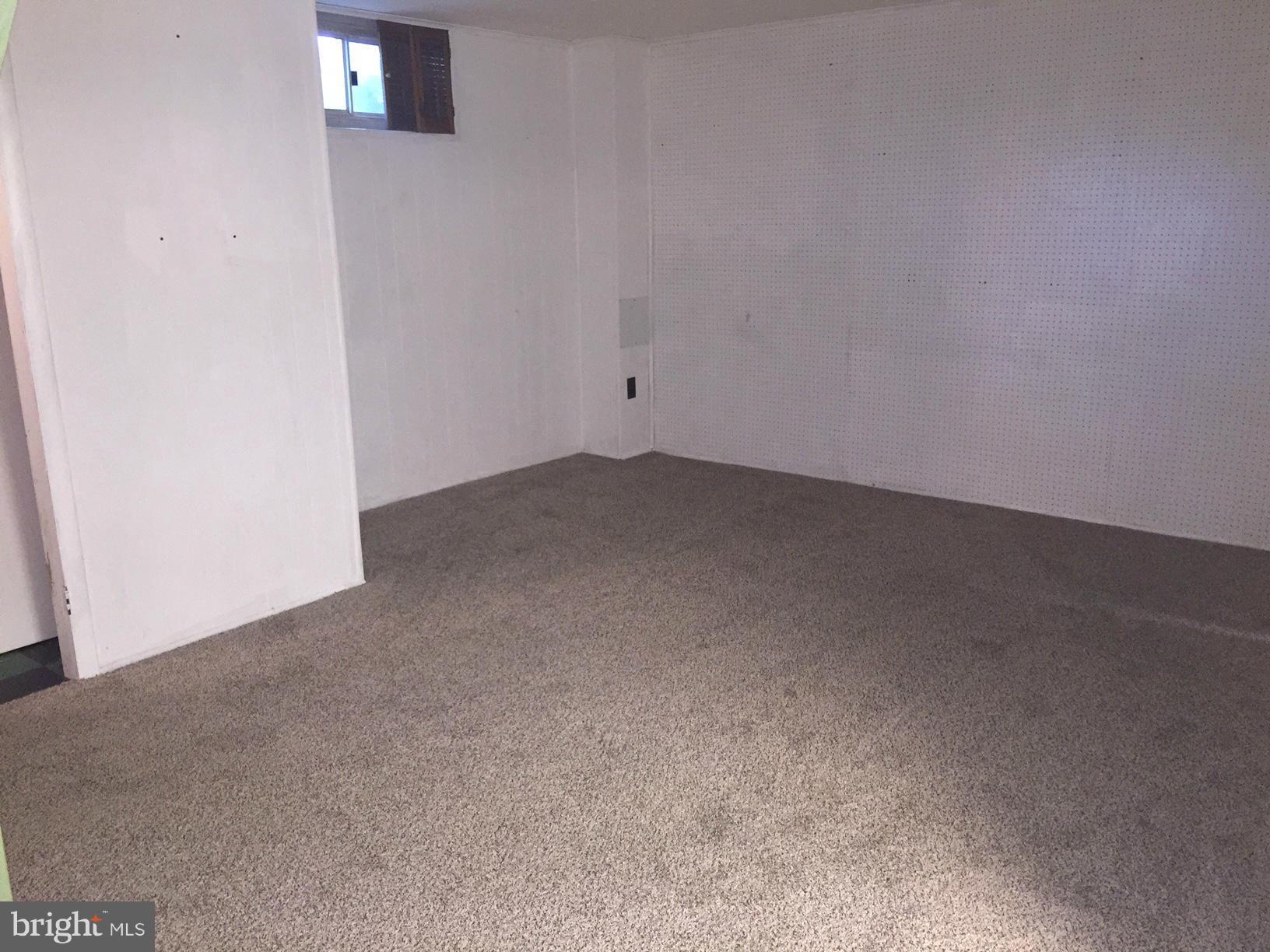 RIDGELEIGH - Residential Lease