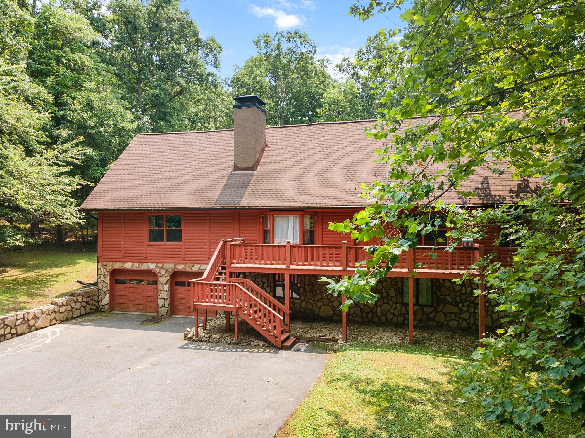2425 HENSON DRIVE