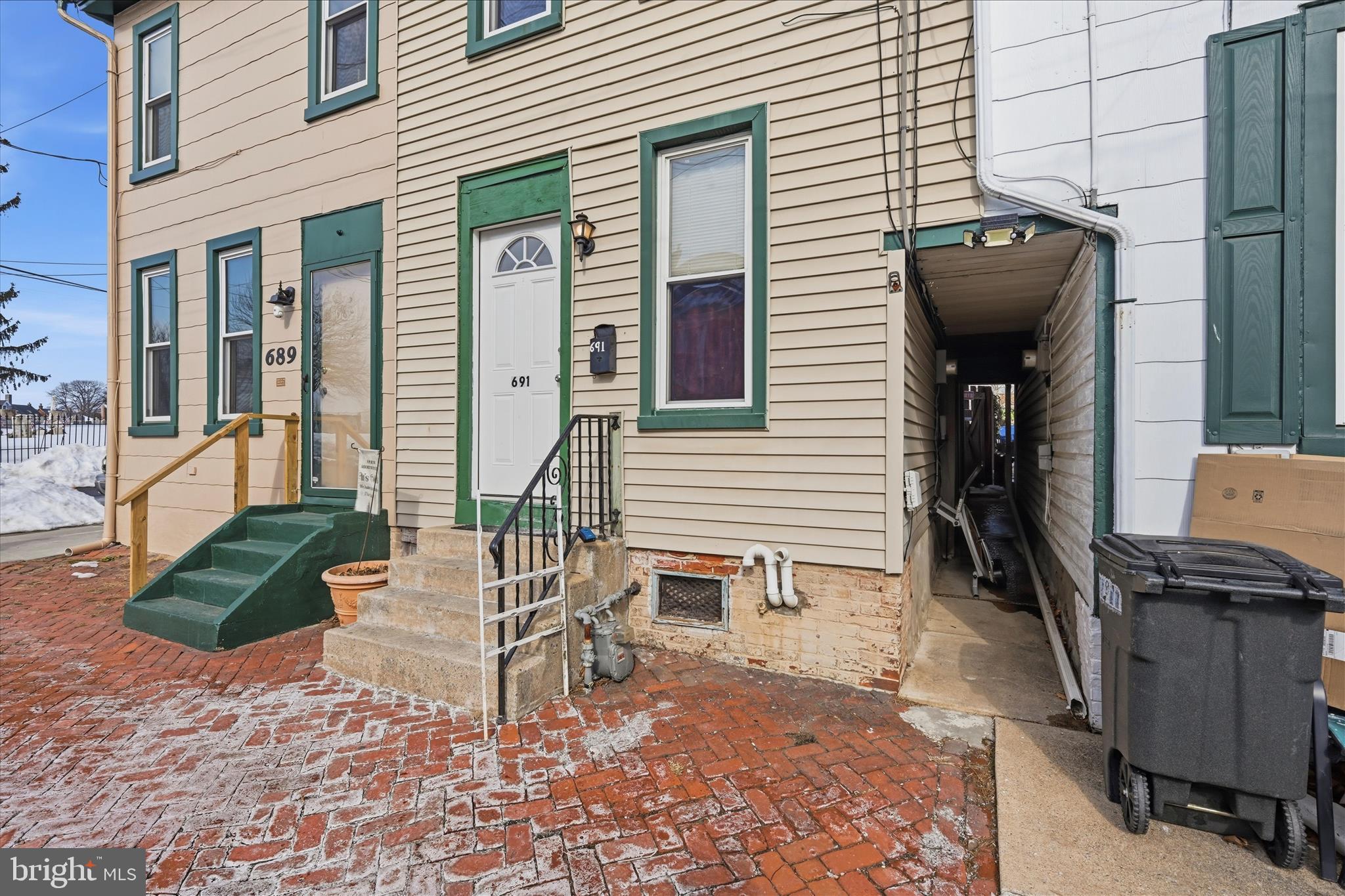 COLUMBIA - Residential