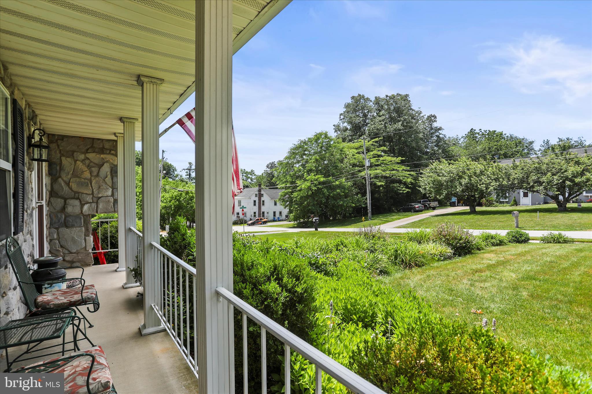 17 ECKER AVENUE