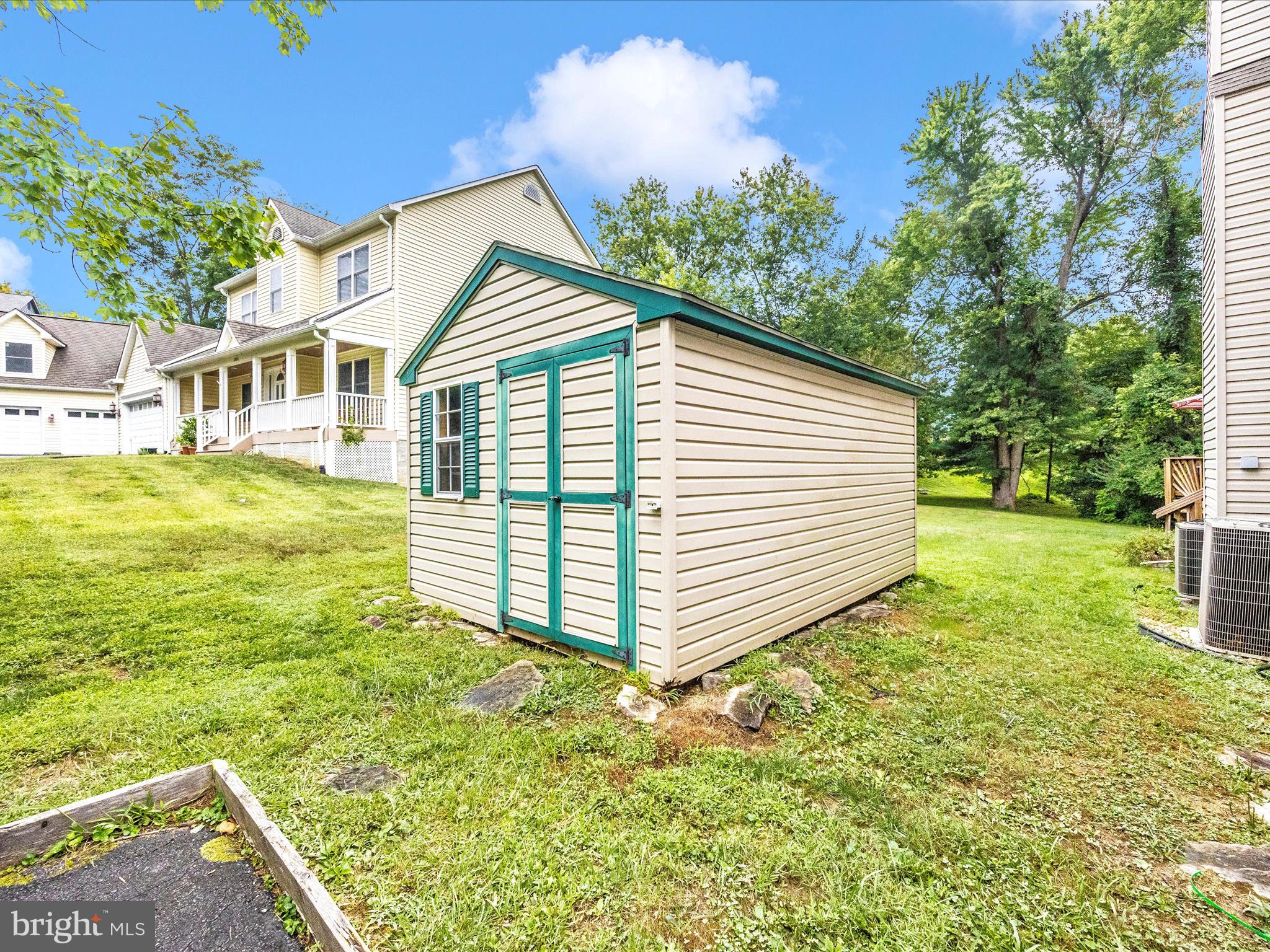 GERMANTOWN ESTATES - Residential