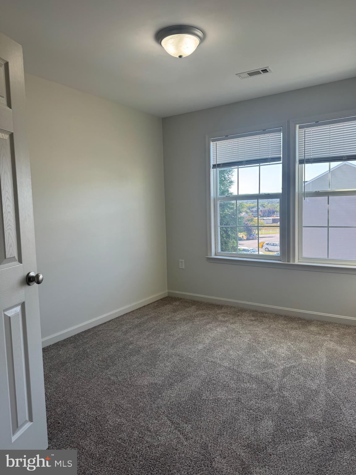 MANOR PARK - Residential Lease